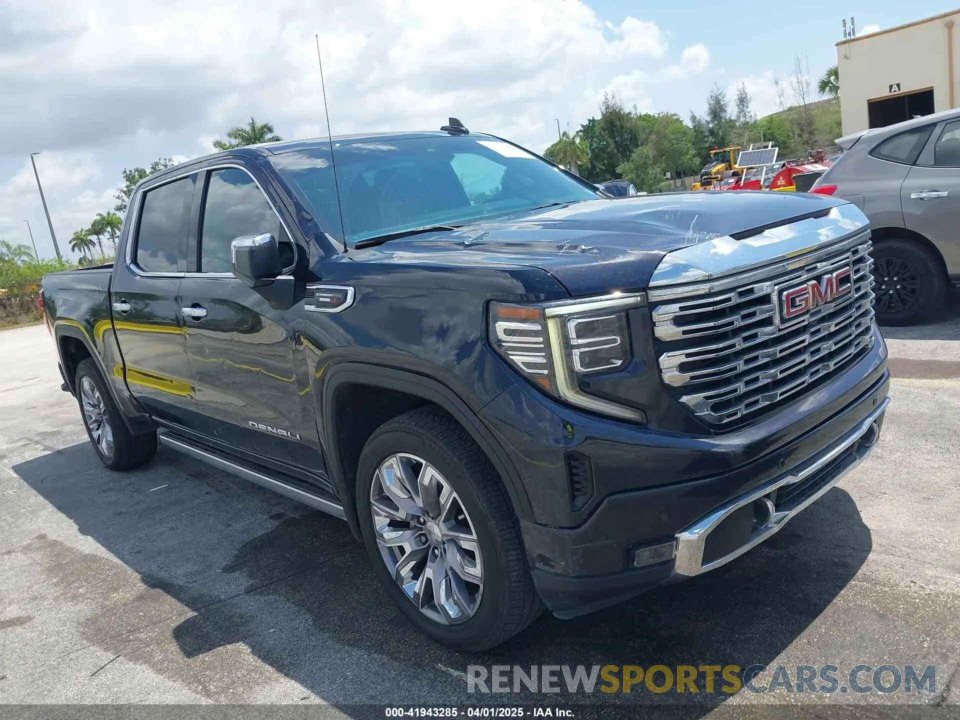 6 Photograph of a damaged car 1GTUUGE81PZ308054 GMC SIERRA 1500 2023