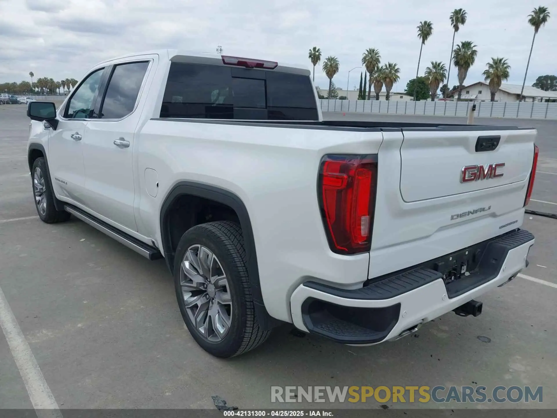 3 Photograph of a damaged car 1GTUUGED6PZ242176 GMC SIERRA 1500 2023