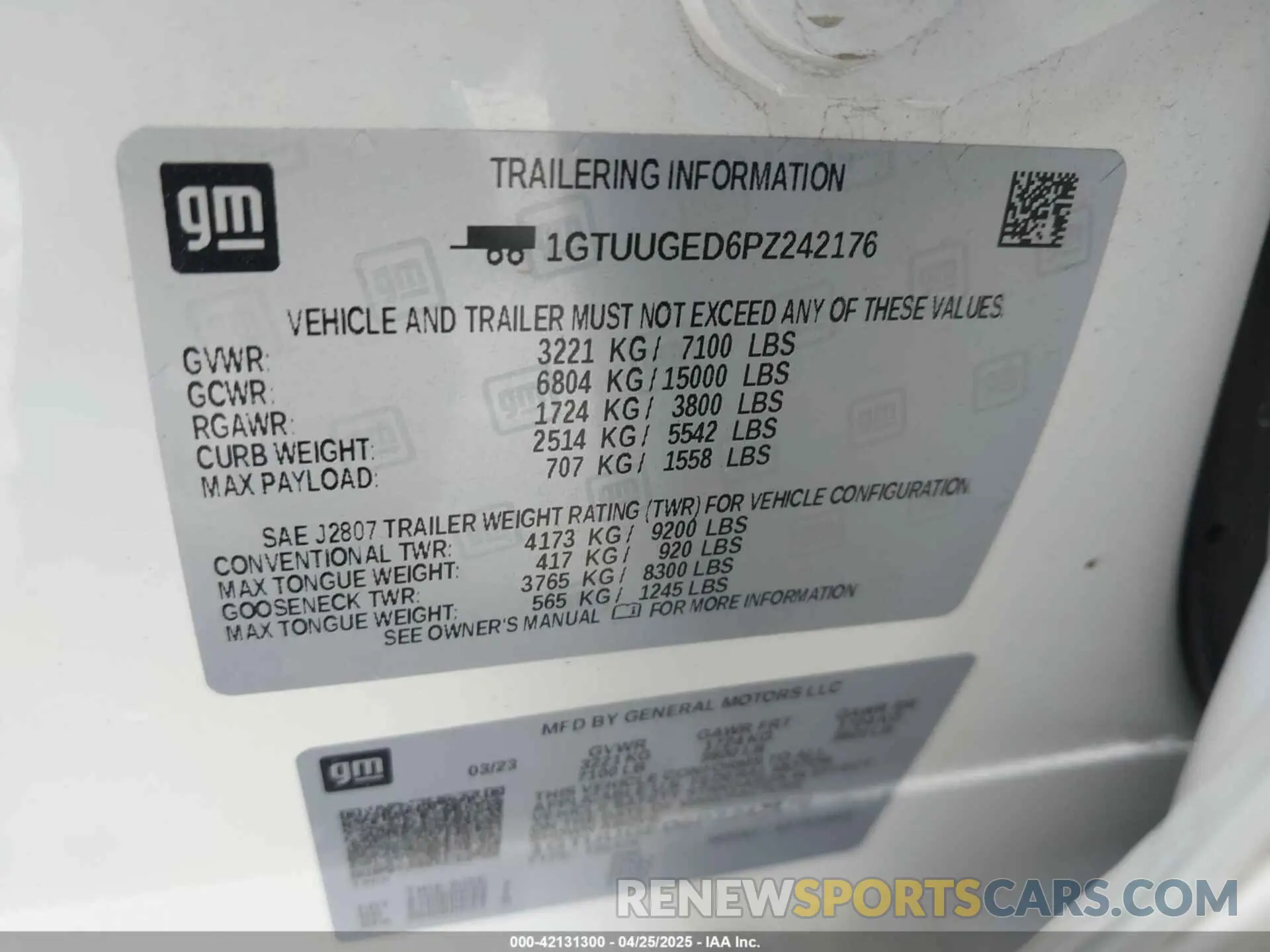 9 Photograph of a damaged car 1GTUUGED6PZ242176 GMC SIERRA 1500 2023