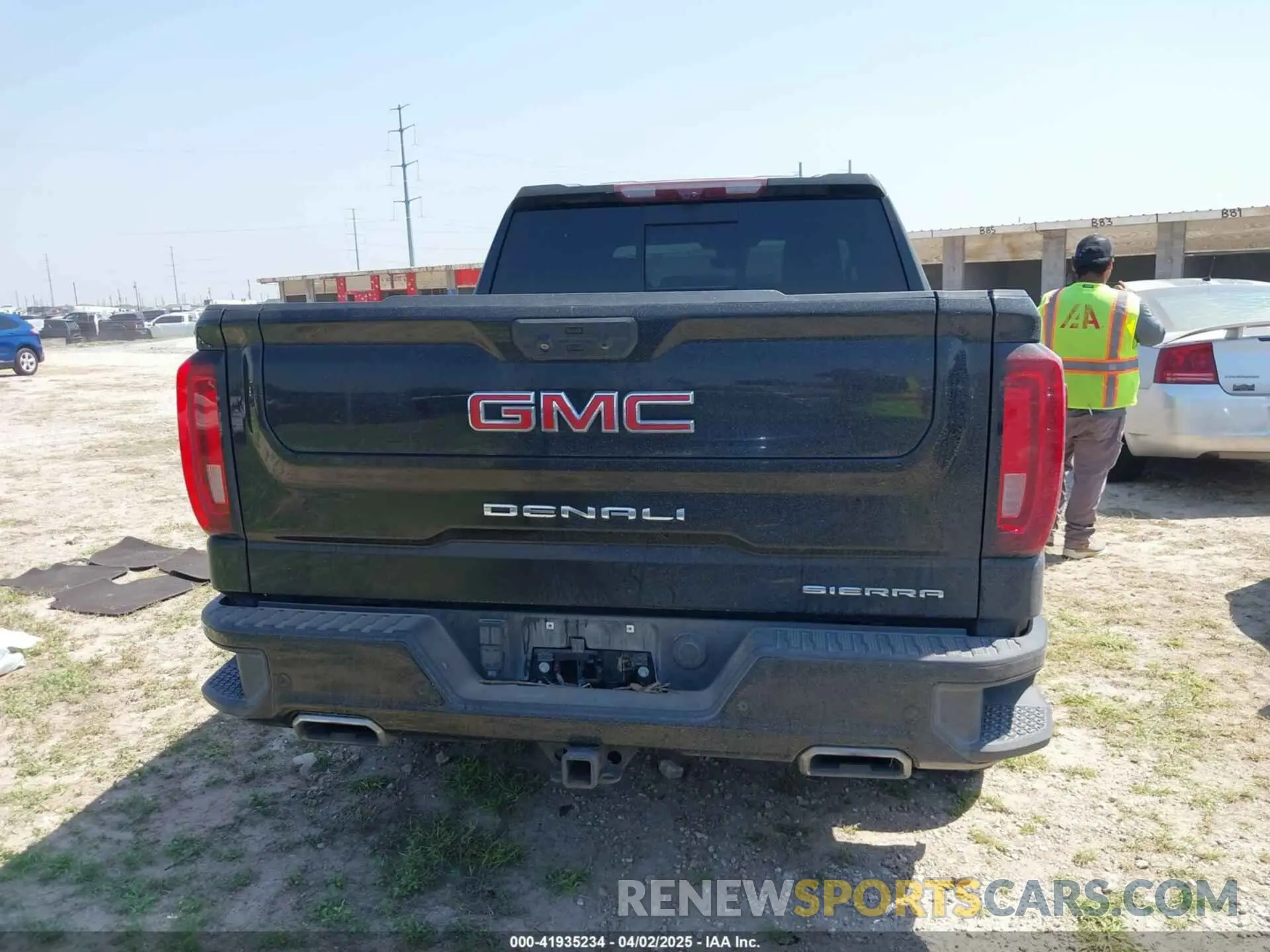 16 Photograph of a damaged car 1GTUUGED7PZ112973 GMC SIERRA 1500 2023