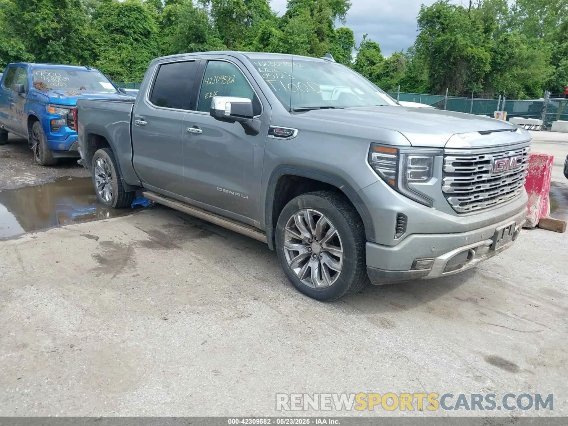 1 Photograph of a damaged car 1GTUUGEL3PZ146089 GMC SIERRA 1500 2023
