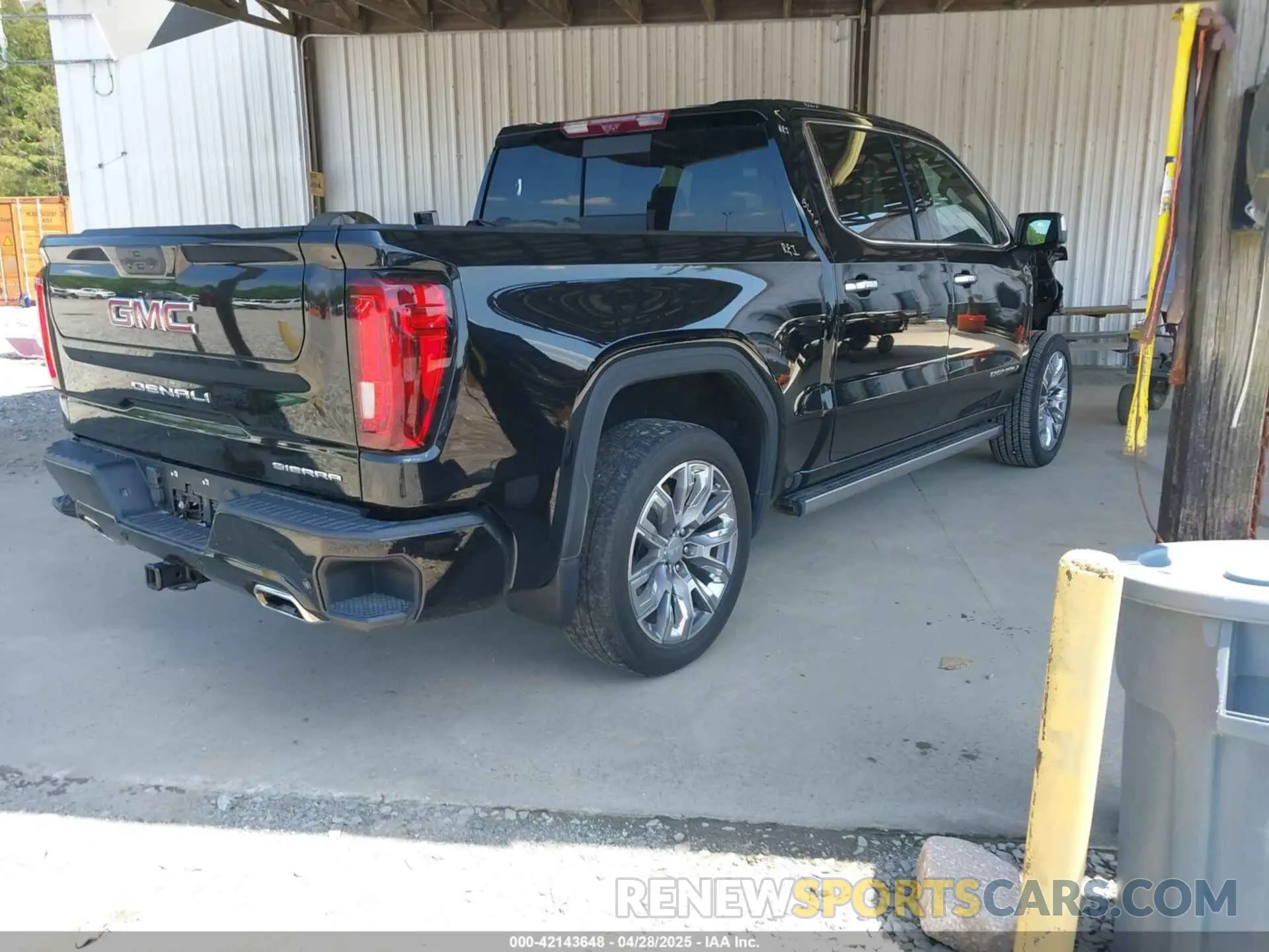 4 Photograph of a damaged car 1GTUUGEL3PZ263378 GMC SIERRA 1500 2023