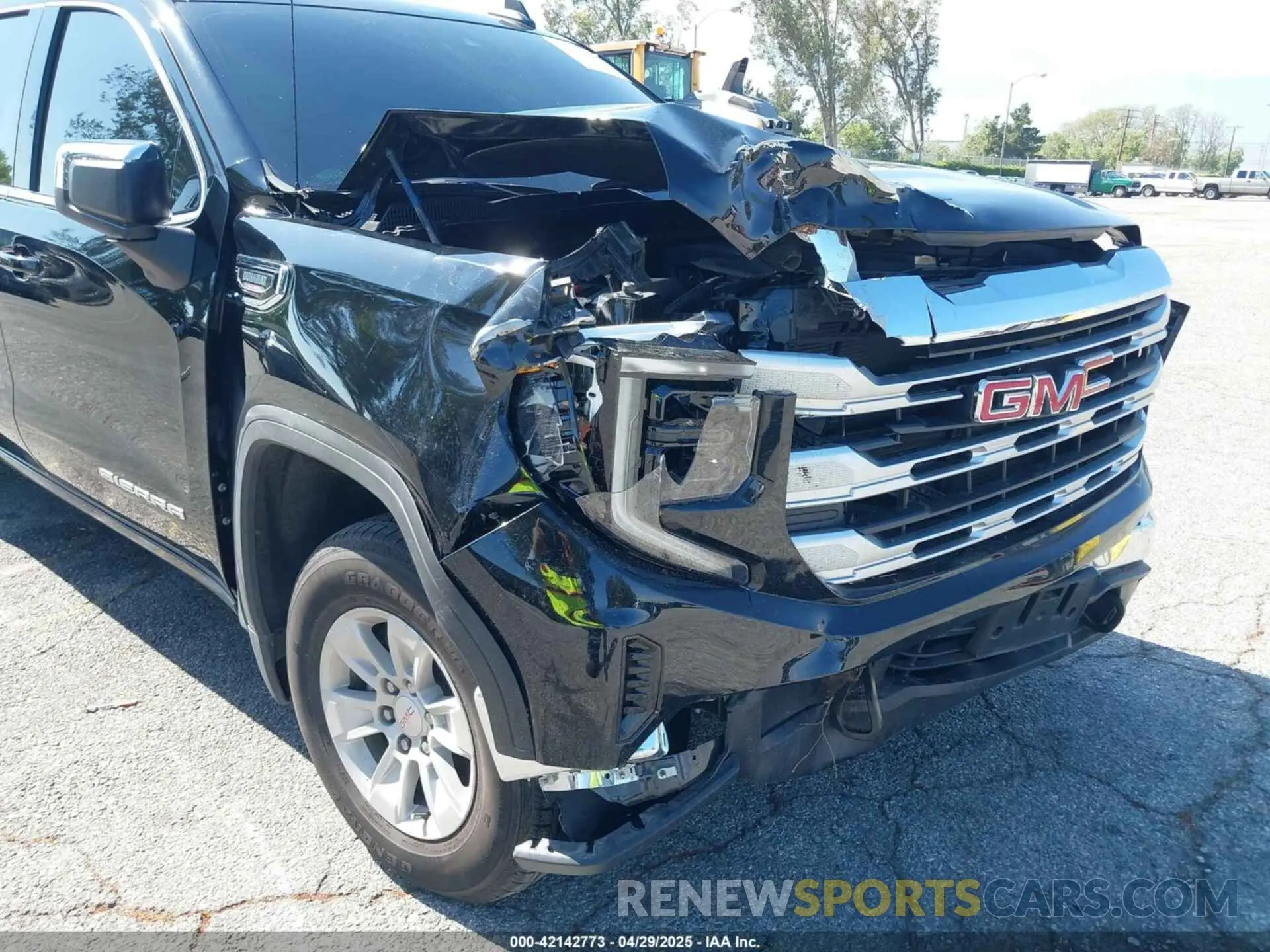 6 Photograph of a damaged car 1GTVUBE81PZ328392 GMC SIERRA 1500 2023