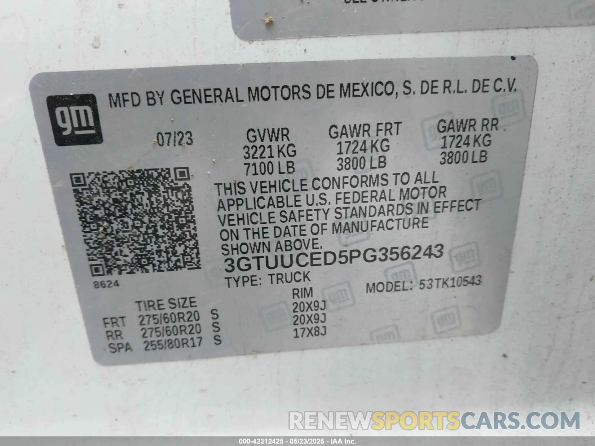 9 Photograph of a damaged car 3GTUUCED5PG356243 GMC SIERRA 1500 2023