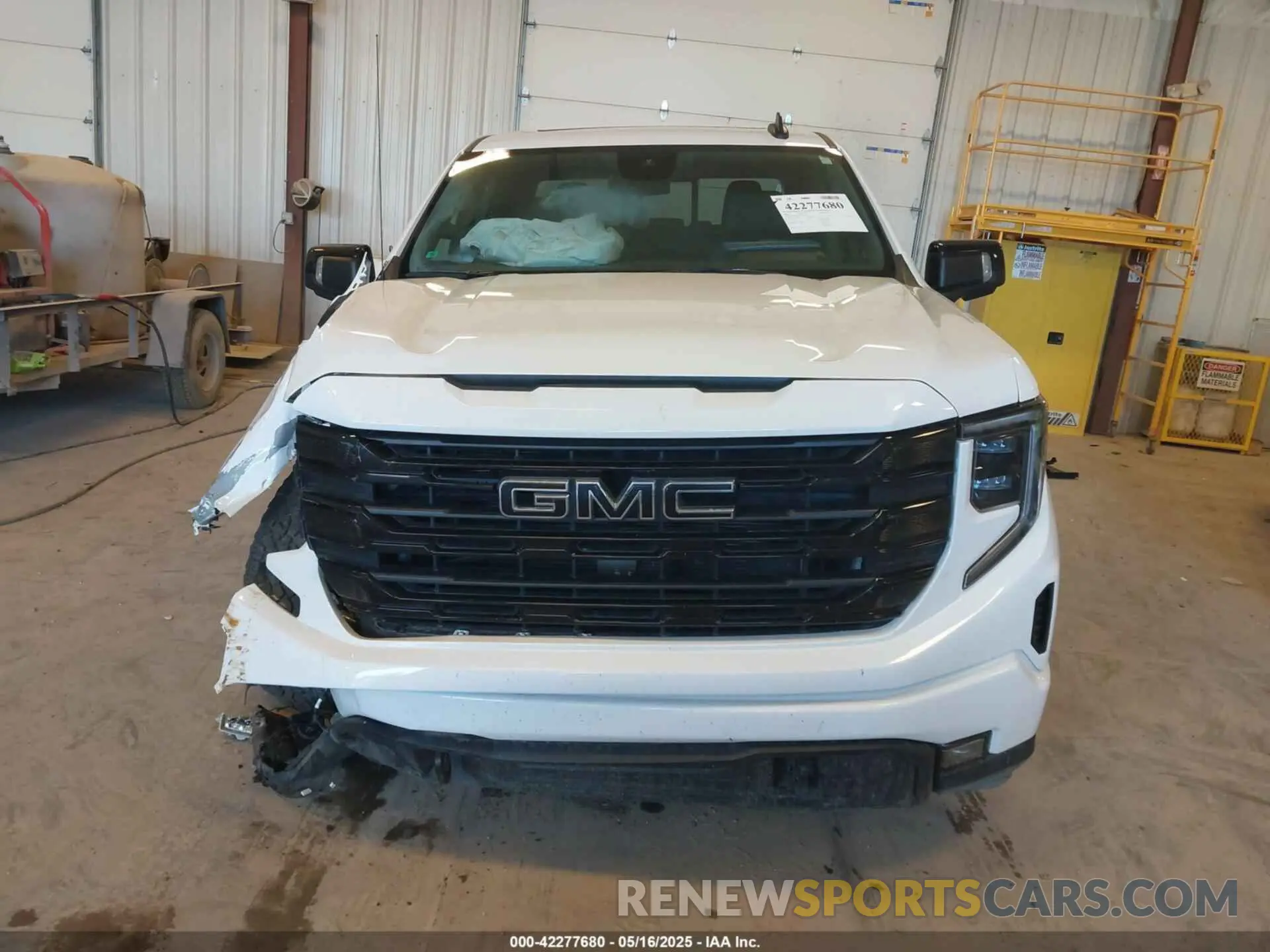 12 Photograph of a damaged car 3GTUUCED8PG311300 GMC SIERRA 1500 2023