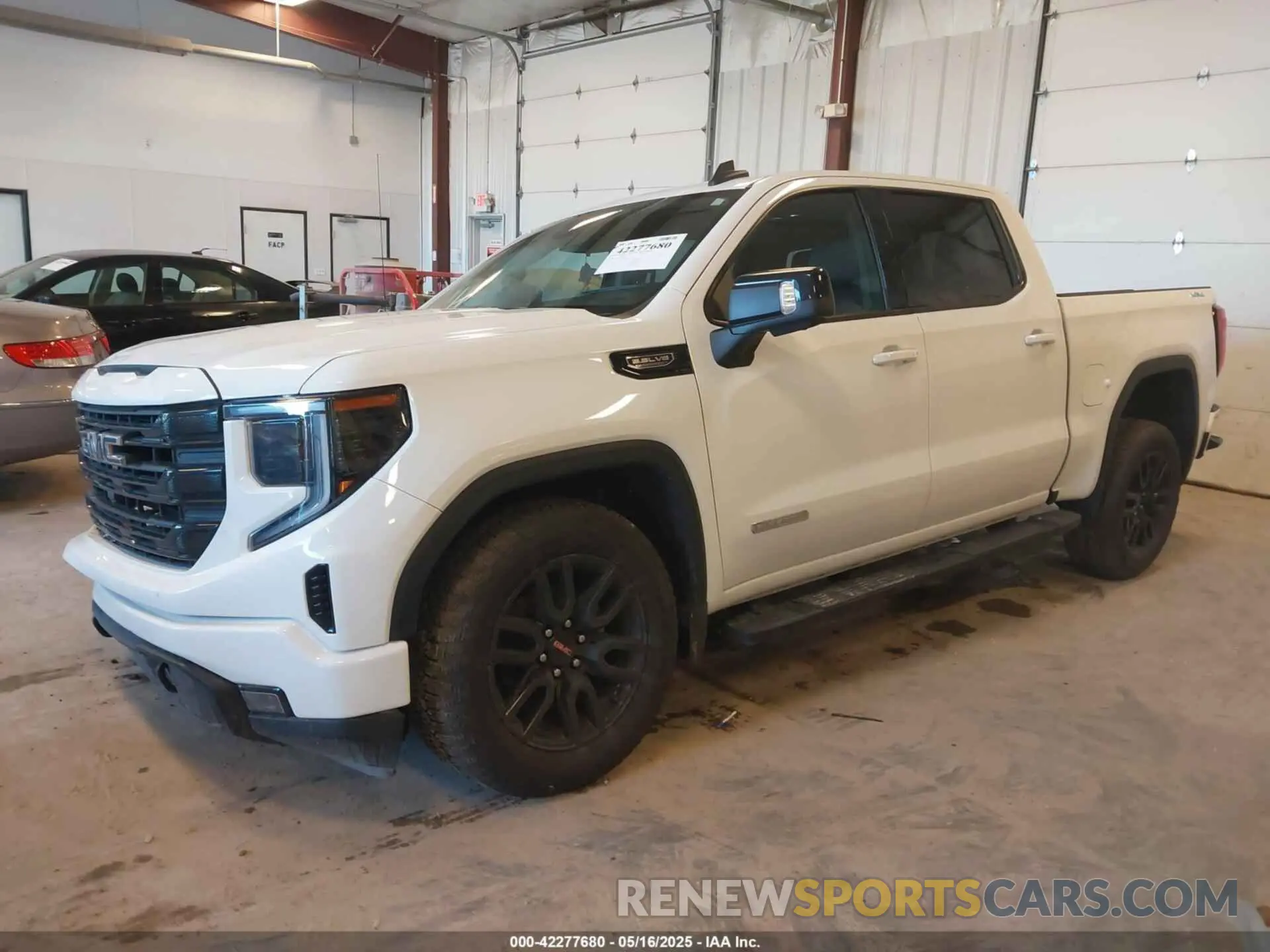 2 Photograph of a damaged car 3GTUUCED8PG311300 GMC SIERRA 1500 2023
