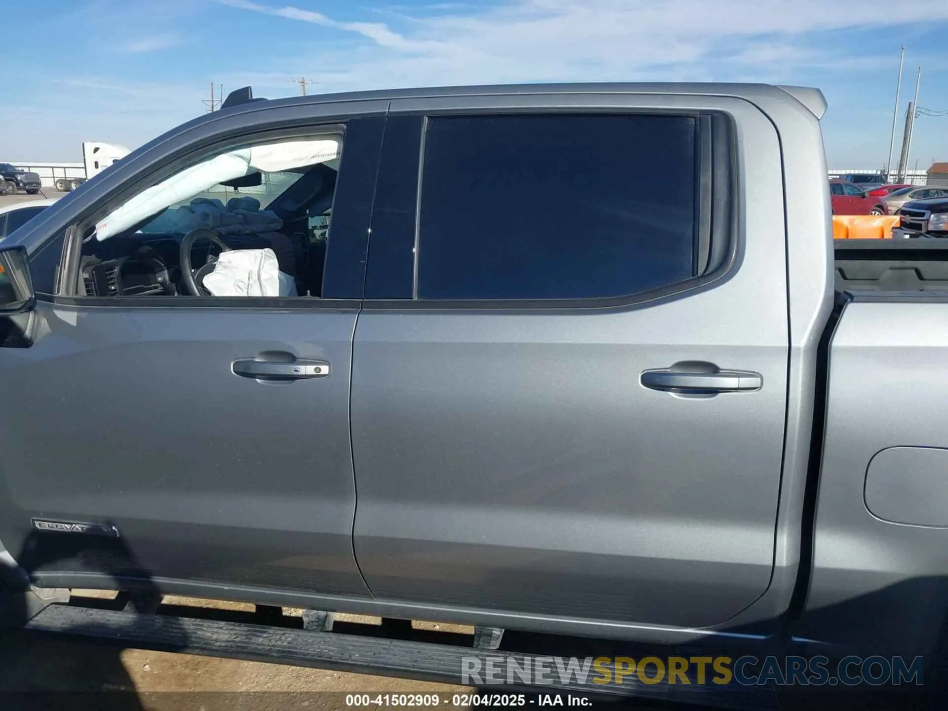 15 Photograph of a damaged car 3GTUUCED9PG162802 GMC SIERRA 1500 2023