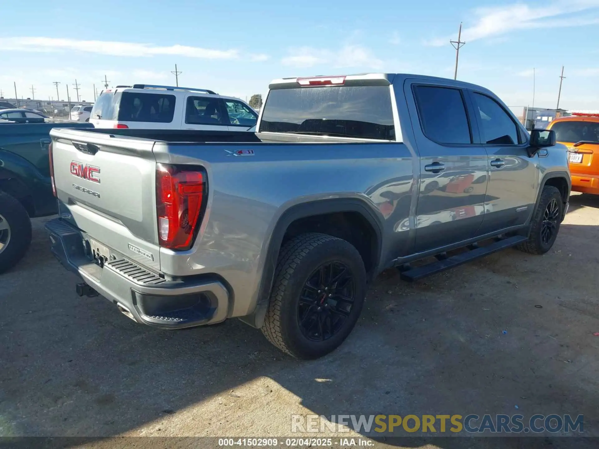 4 Photograph of a damaged car 3GTUUCED9PG162802 GMC SIERRA 1500 2023