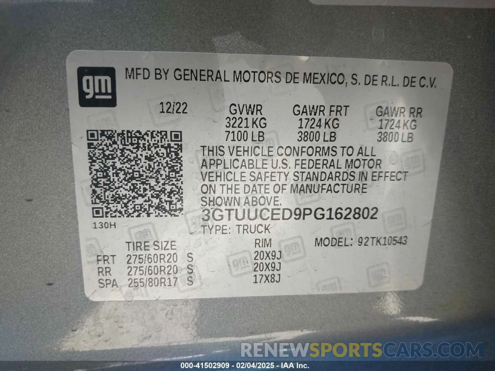 9 Photograph of a damaged car 3GTUUCED9PG162802 GMC SIERRA 1500 2023