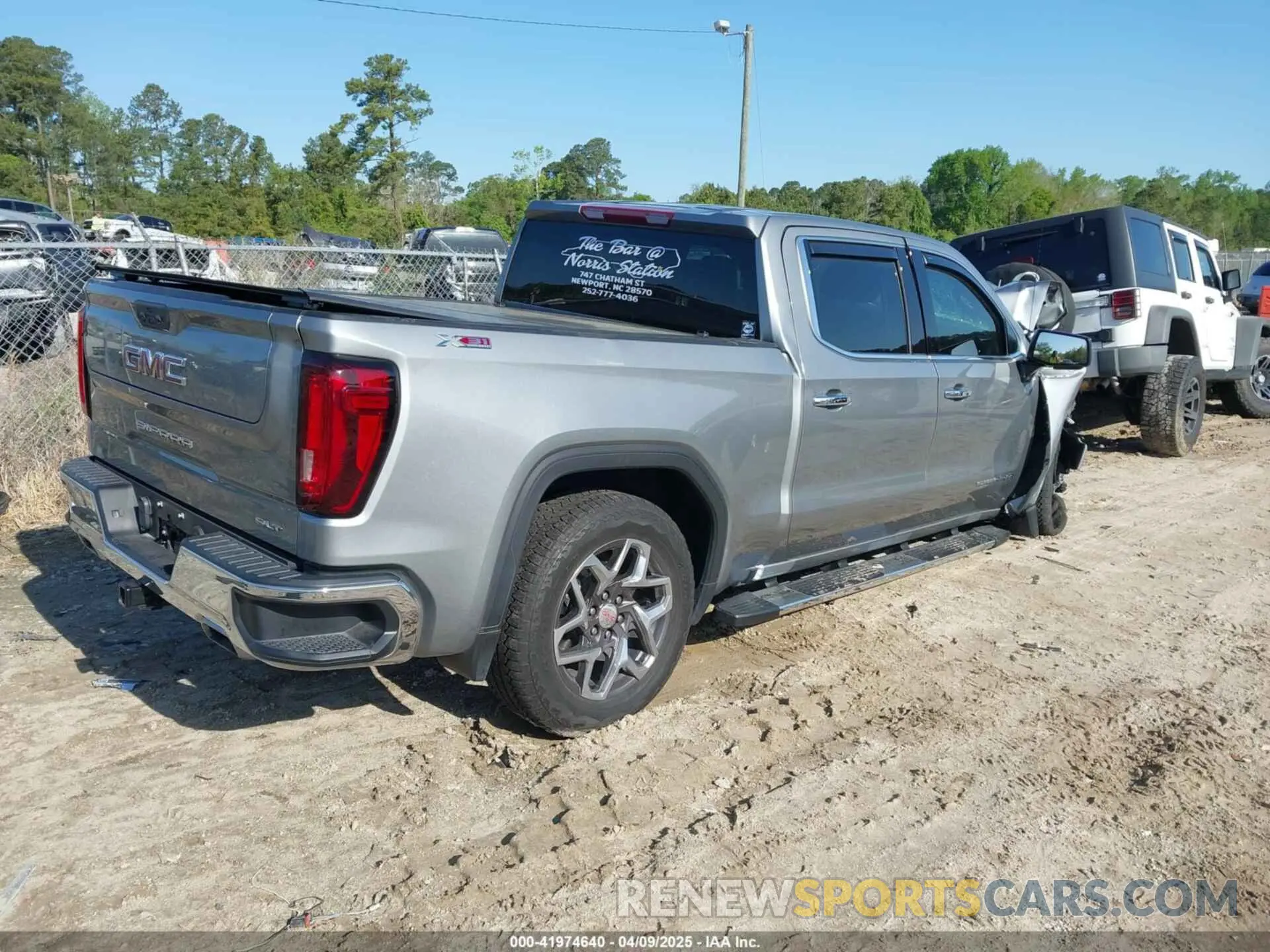 4 Photograph of a damaged car 3GTUUDED1PG180250 GMC SIERRA 1500 2023