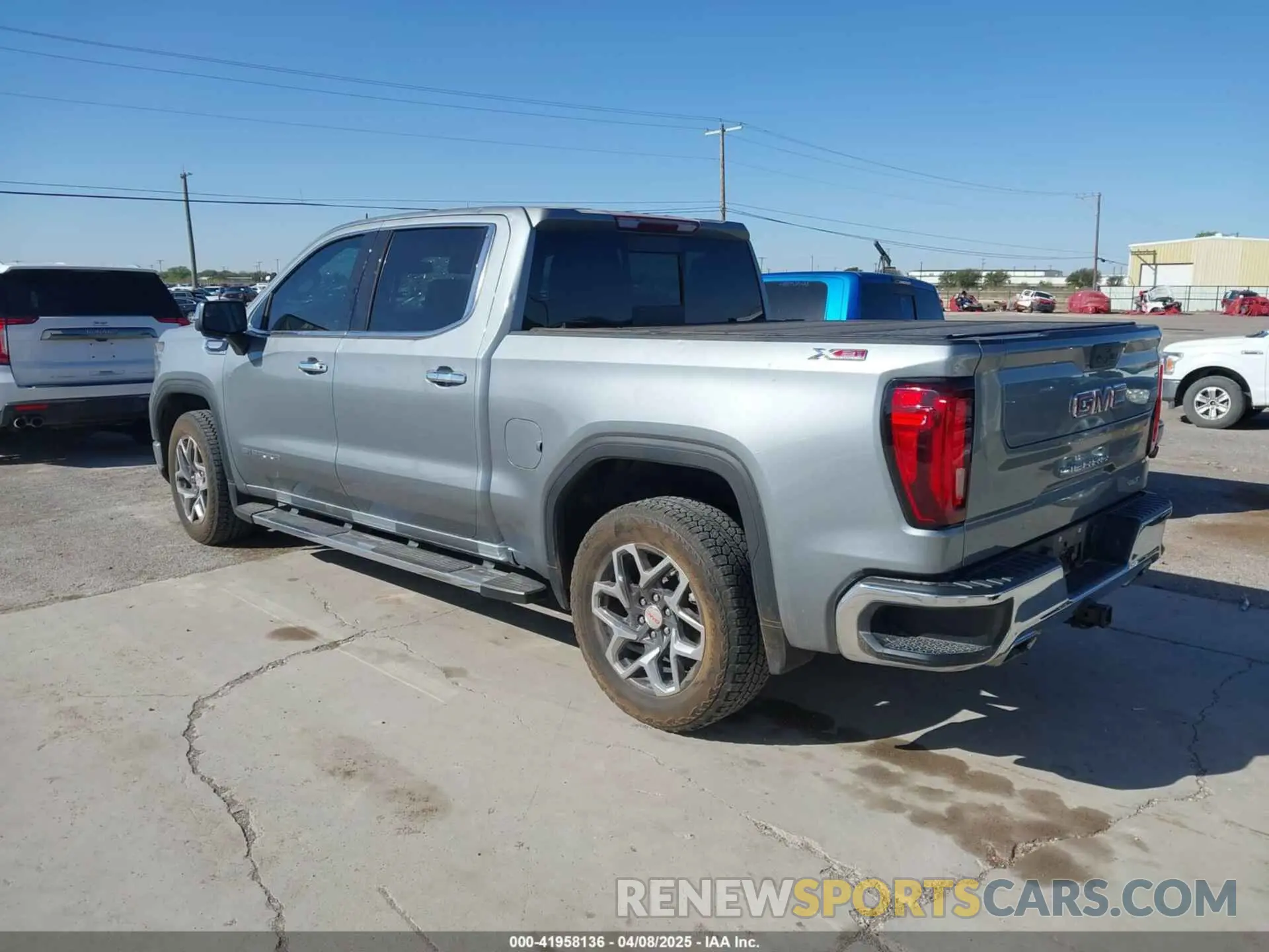 3 Photograph of a damaged car 3GTUUDED8PG186014 GMC SIERRA 1500 2023