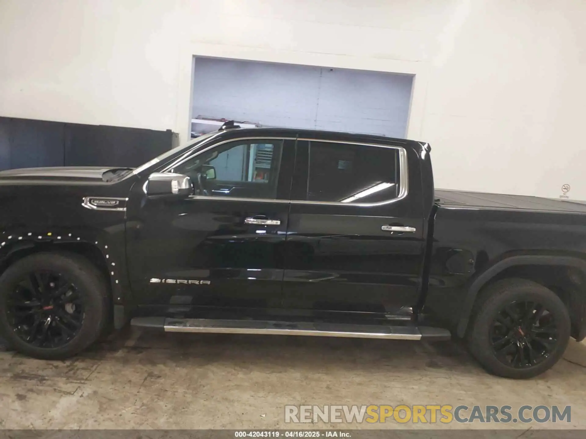 14 Photograph of a damaged car 3GTUUDEDXPG206893 GMC SIERRA 1500 2023