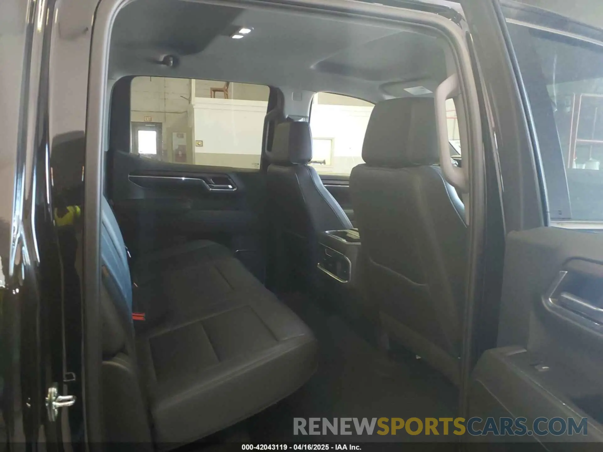 8 Photograph of a damaged car 3GTUUDEDXPG206893 GMC SIERRA 1500 2023