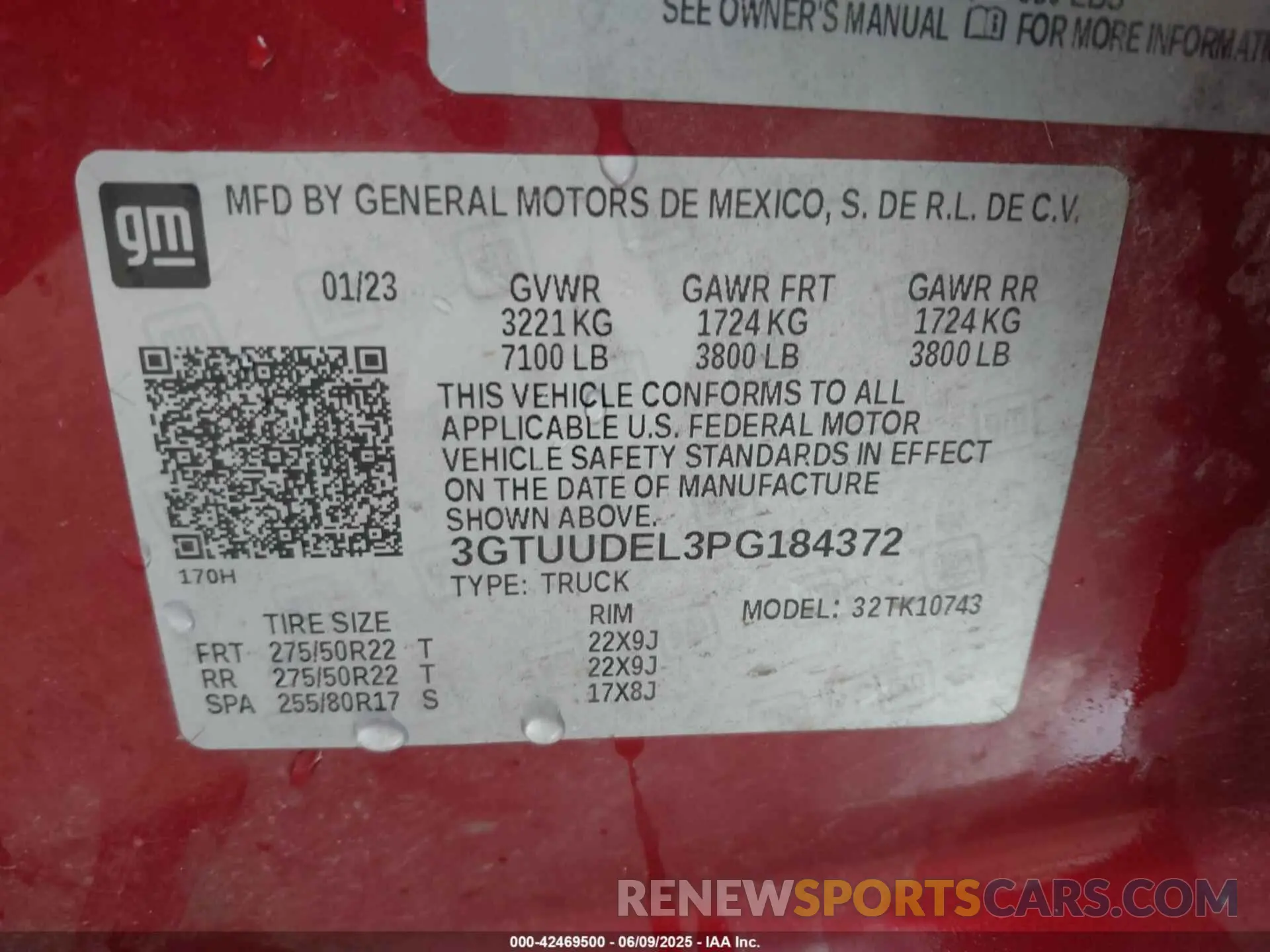9 Photograph of a damaged car 3GTUUDEL3PG184372 GMC SIERRA 1500 2023