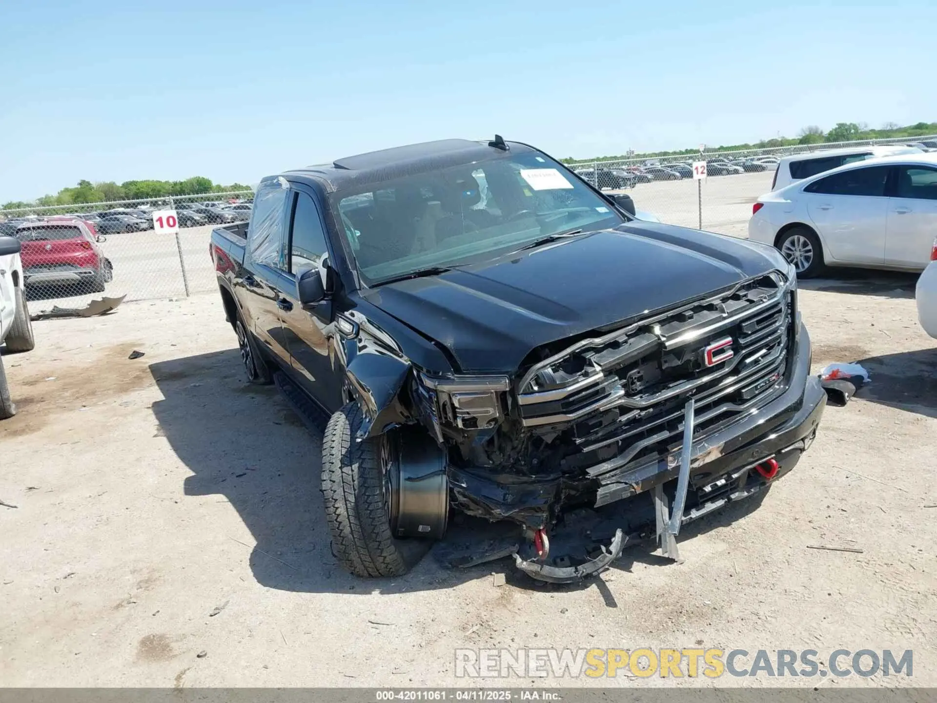 1 Photograph of a damaged car 3GTUUEE82PG115769 GMC SIERRA 1500 2023