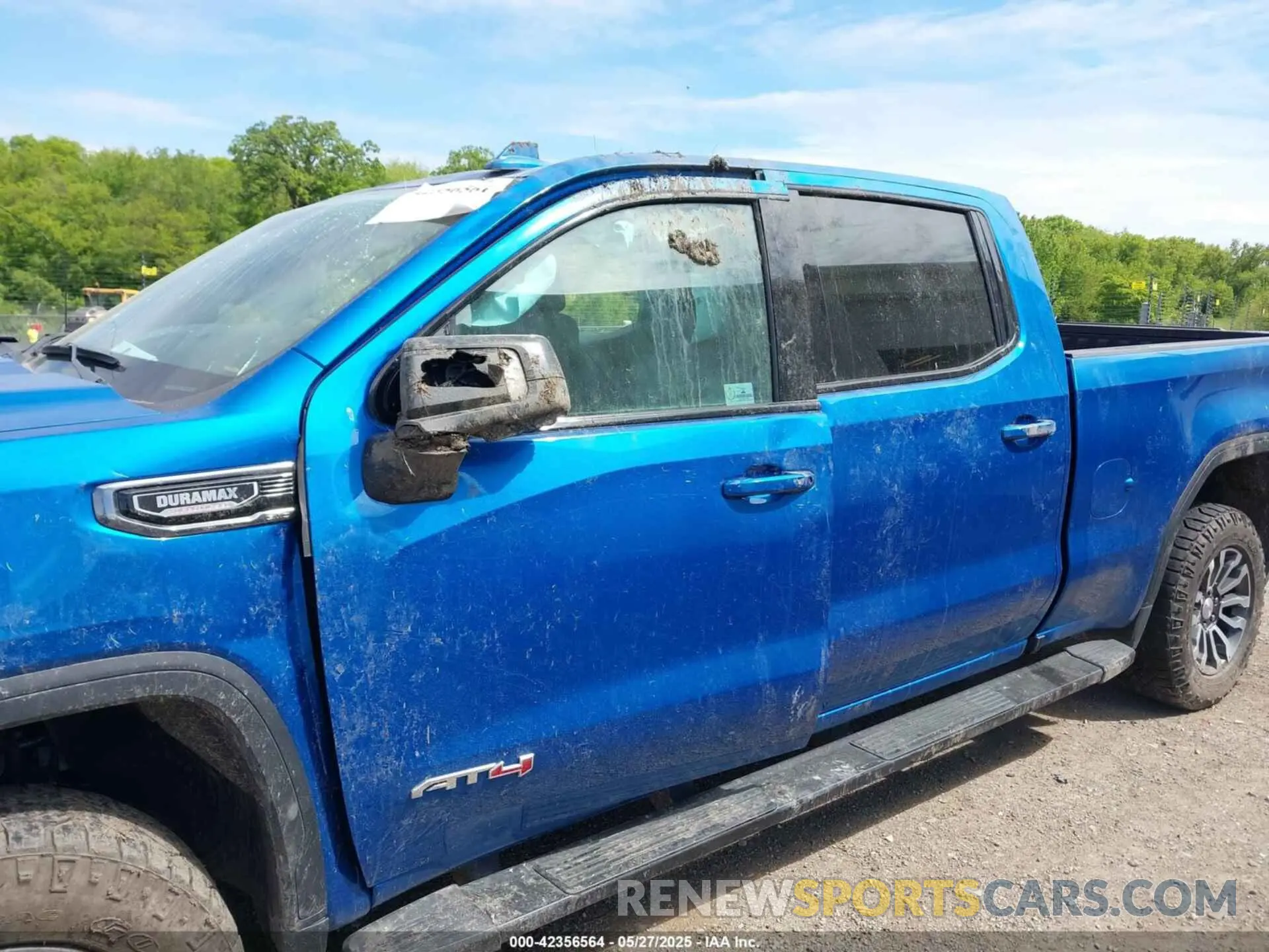 6 Photograph of a damaged car 3GTUUEE85PG174234 GMC SIERRA 1500 2023