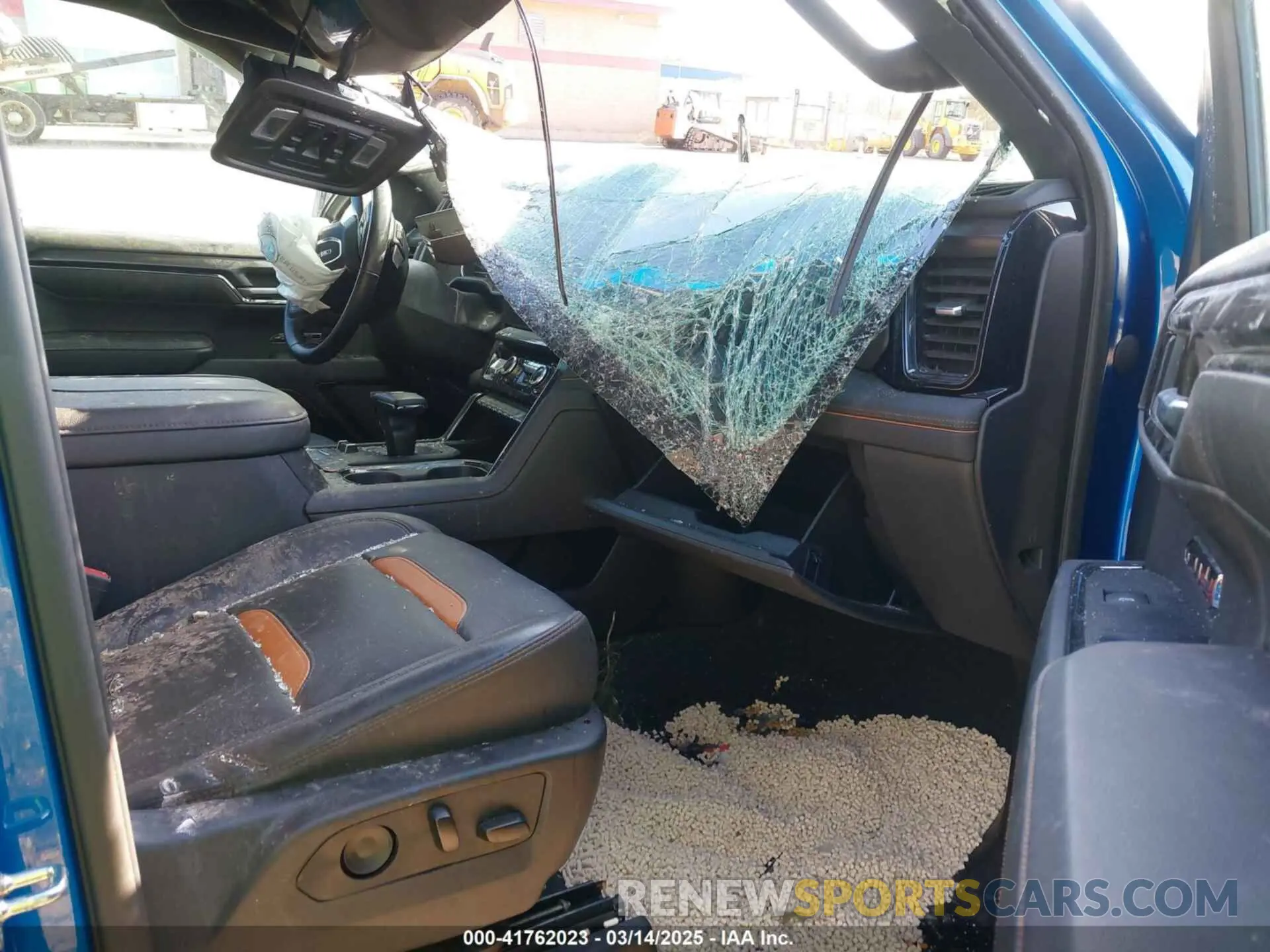 5 Photograph of a damaged car 3GTUUEE86PG139119 GMC SIERRA 1500 2023
