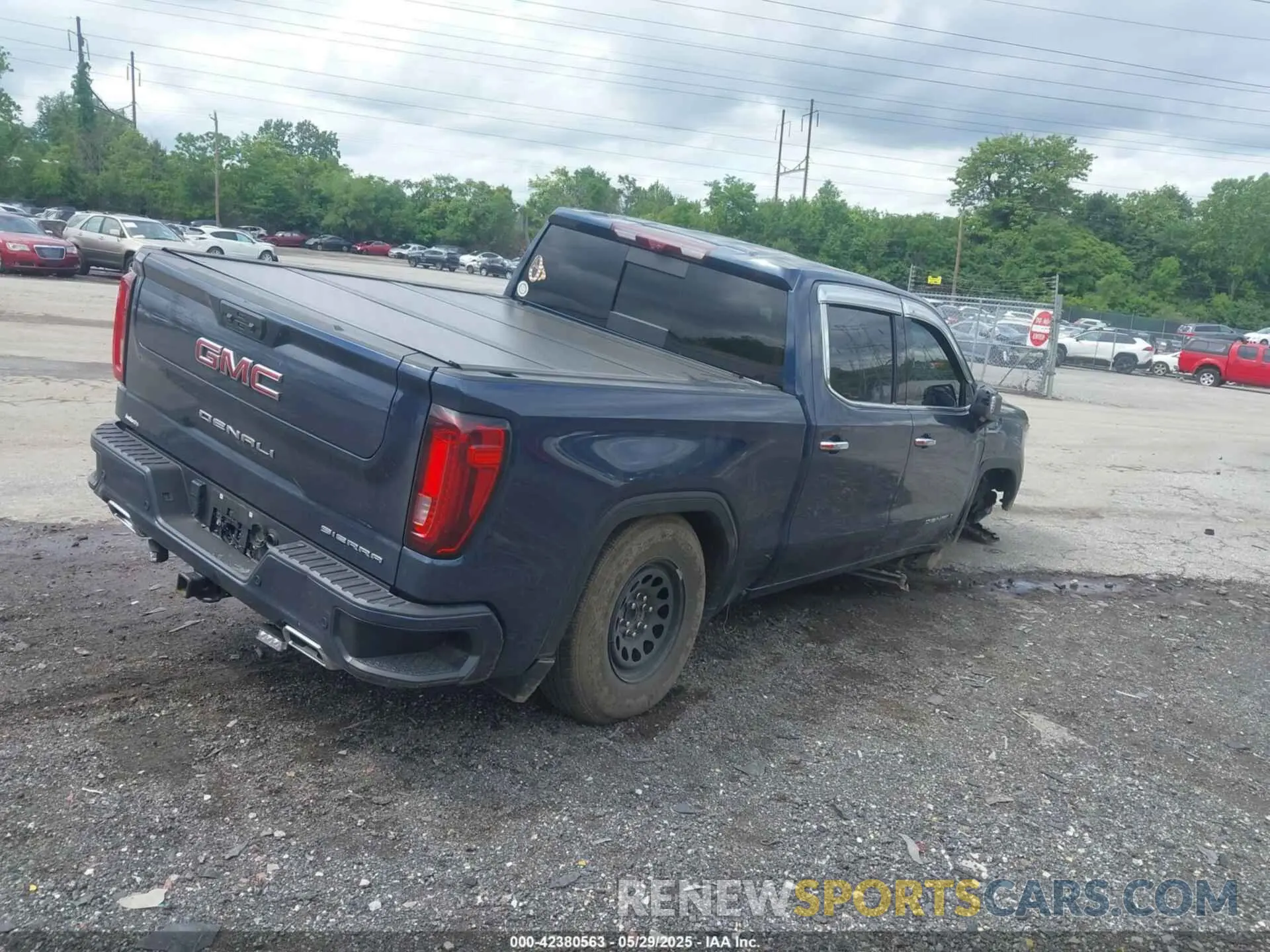 4 Photograph of a damaged car 3GTUUGE8XPG191879 GMC SIERRA 1500 2023