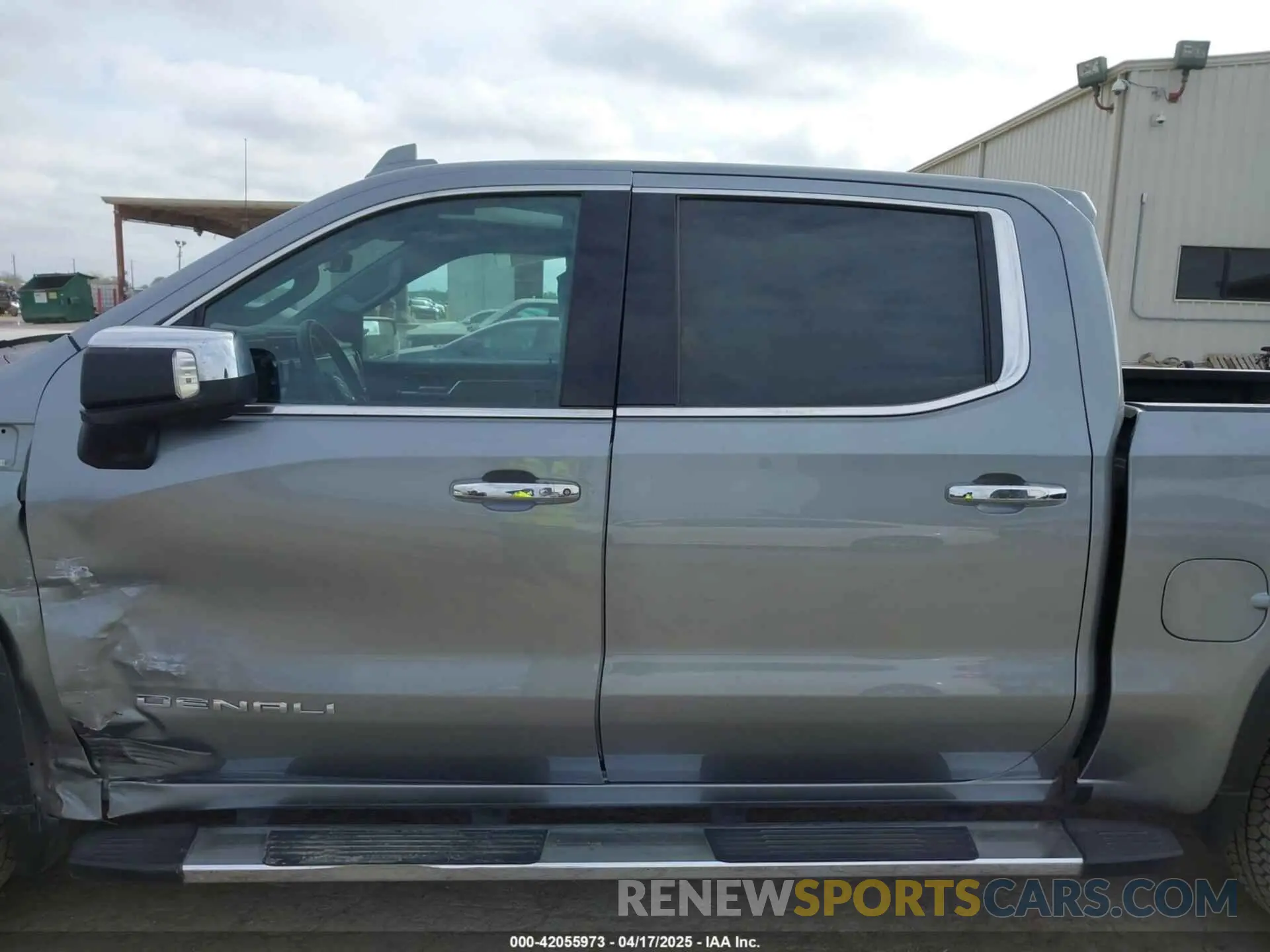 14 Photograph of a damaged car 3GTUUGEL2PG242392 GMC SIERRA 1500 2023