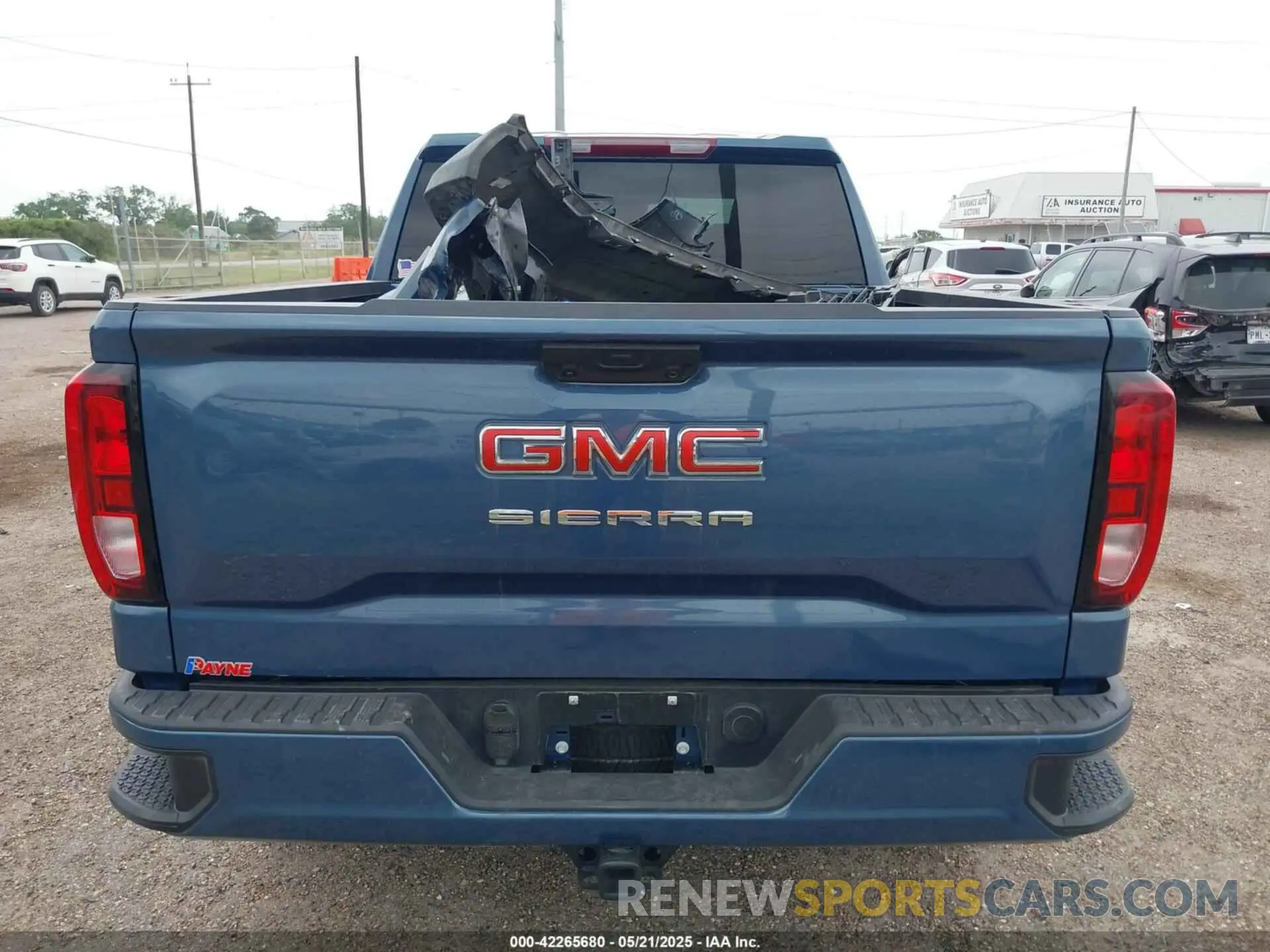17 Photograph of a damaged car 1GTPHAEK9RZ348251 GMC SIERRA 1500 2024