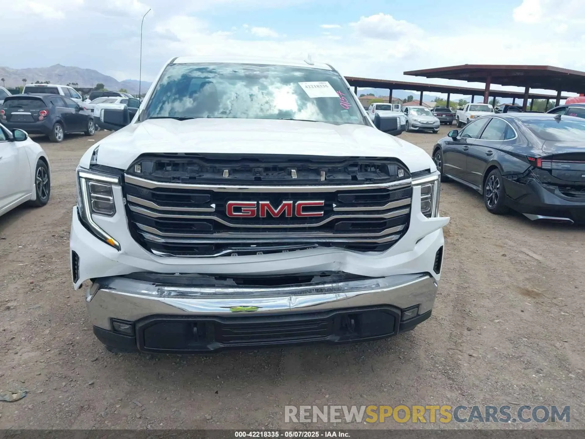 18 Photograph of a damaged car 1GTPHDED4RZ183972 GMC SIERRA 1500 2024