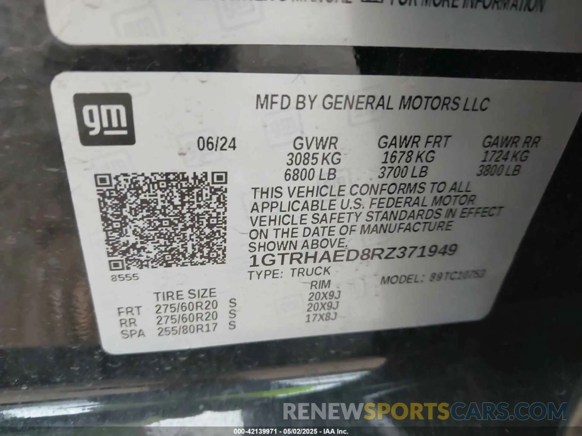 9 Photograph of a damaged car 1GTRHAED8RZ371949 GMC SIERRA 1500 2024