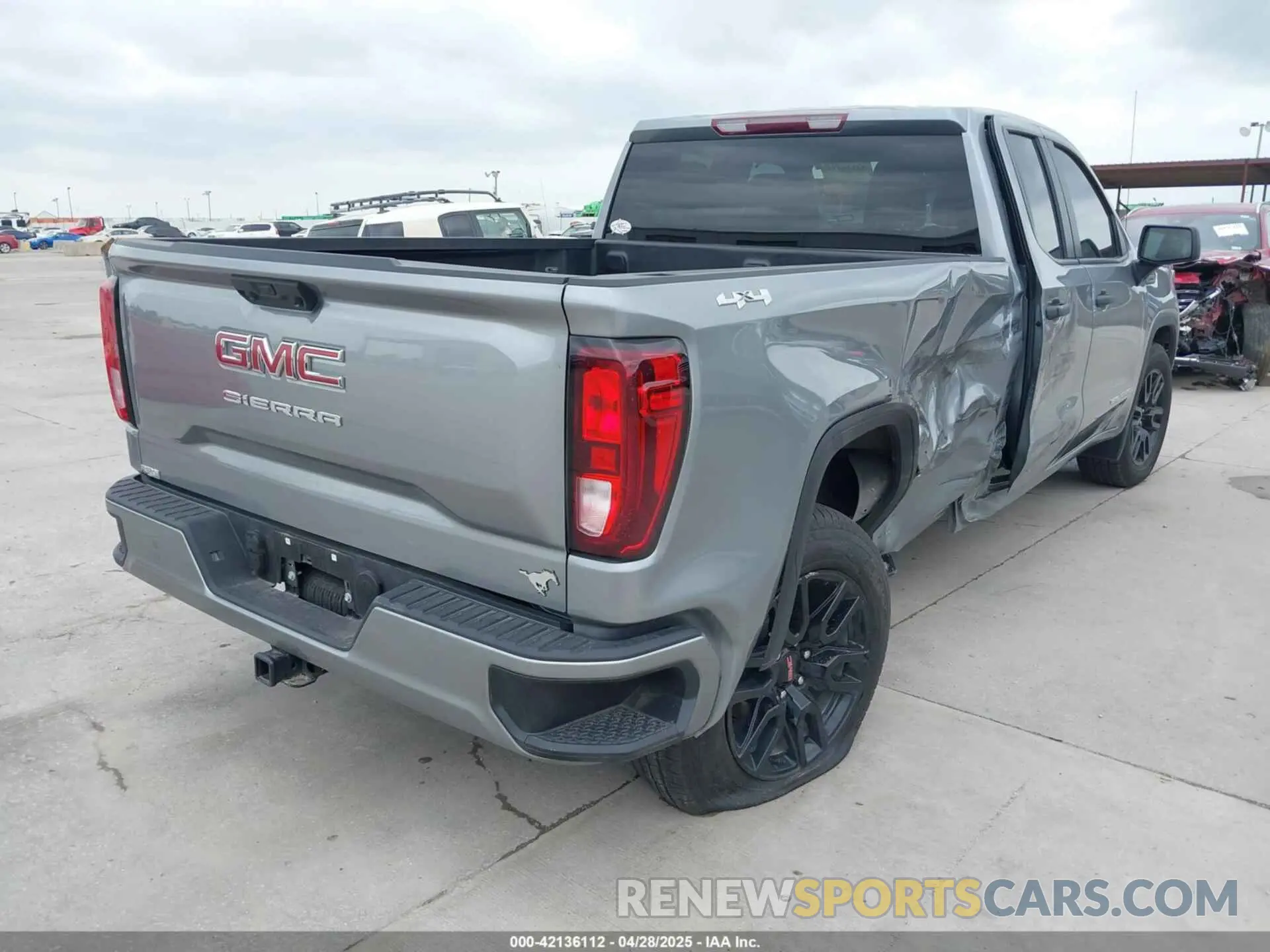 4 Photograph of a damaged car 1GTRUAEKXRZ341233 GMC SIERRA 1500 2024