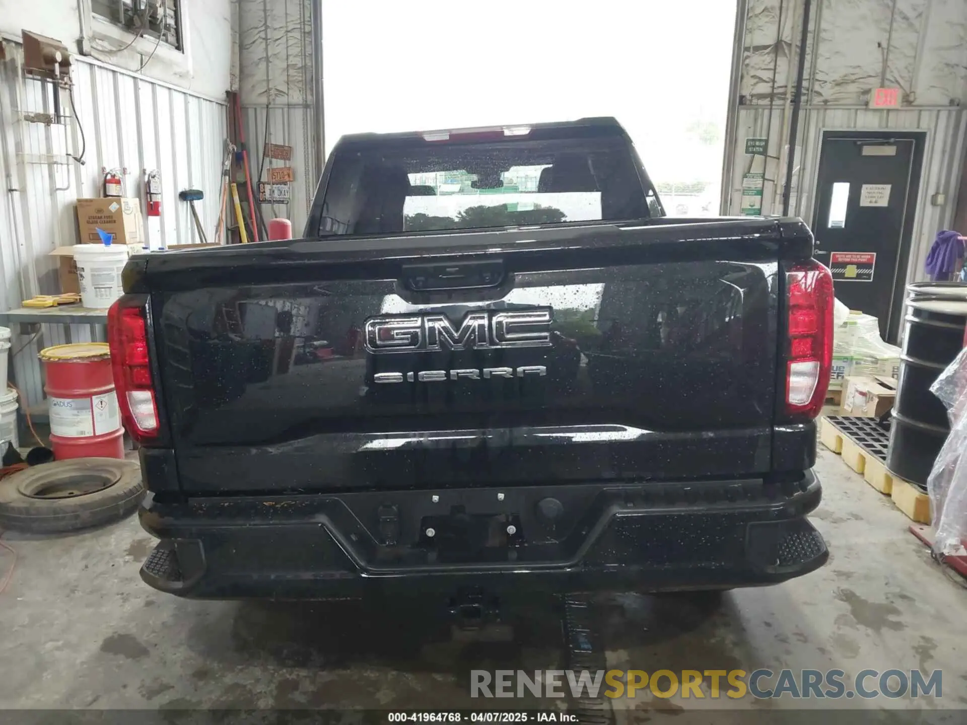 16 Photograph of a damaged car 1GTUUAED4RZ399835 GMC SIERRA 1500 2024