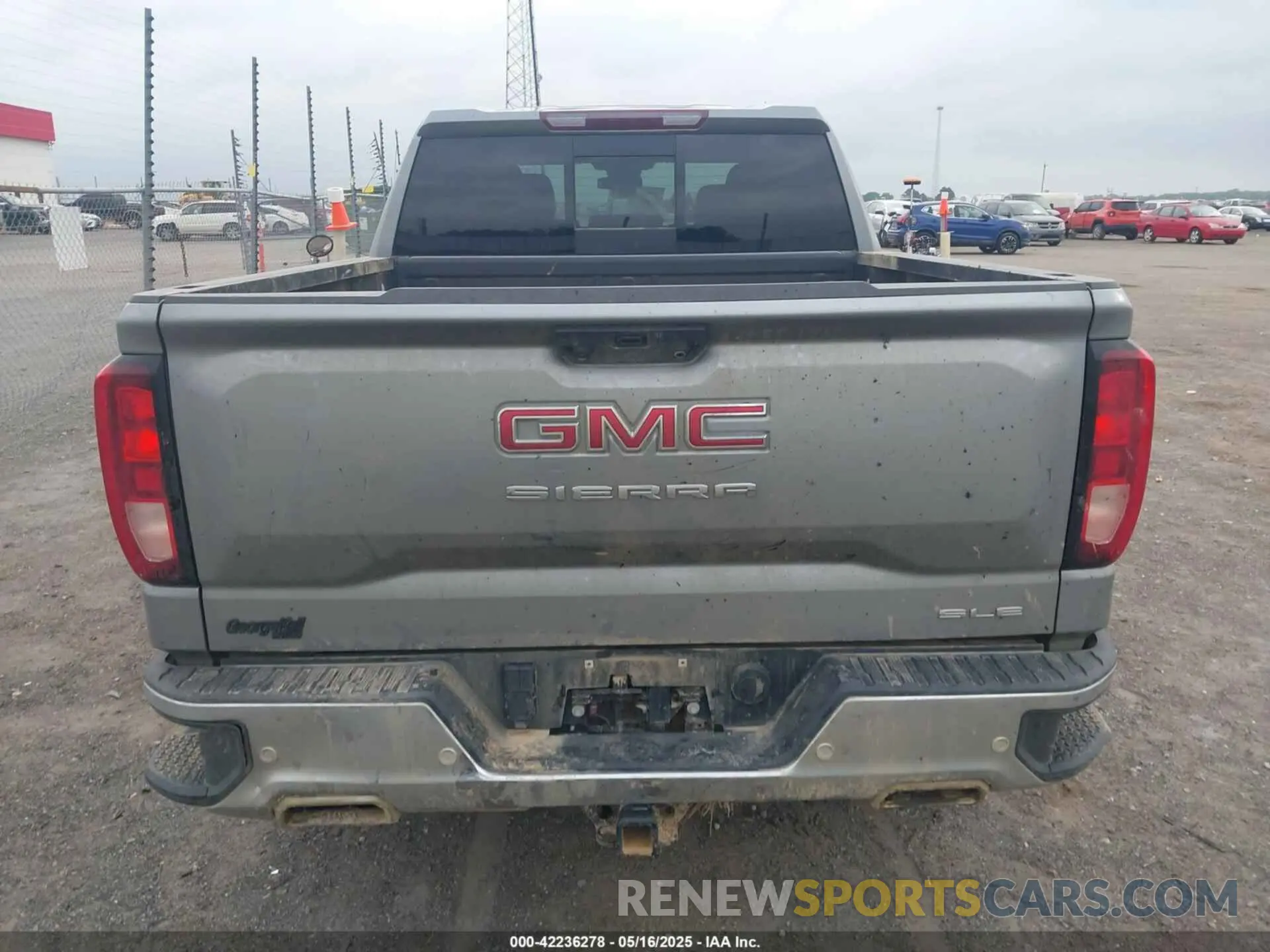 17 Photograph of a damaged car 1GTUUBED1RZ120282 GMC SIERRA 1500 2024