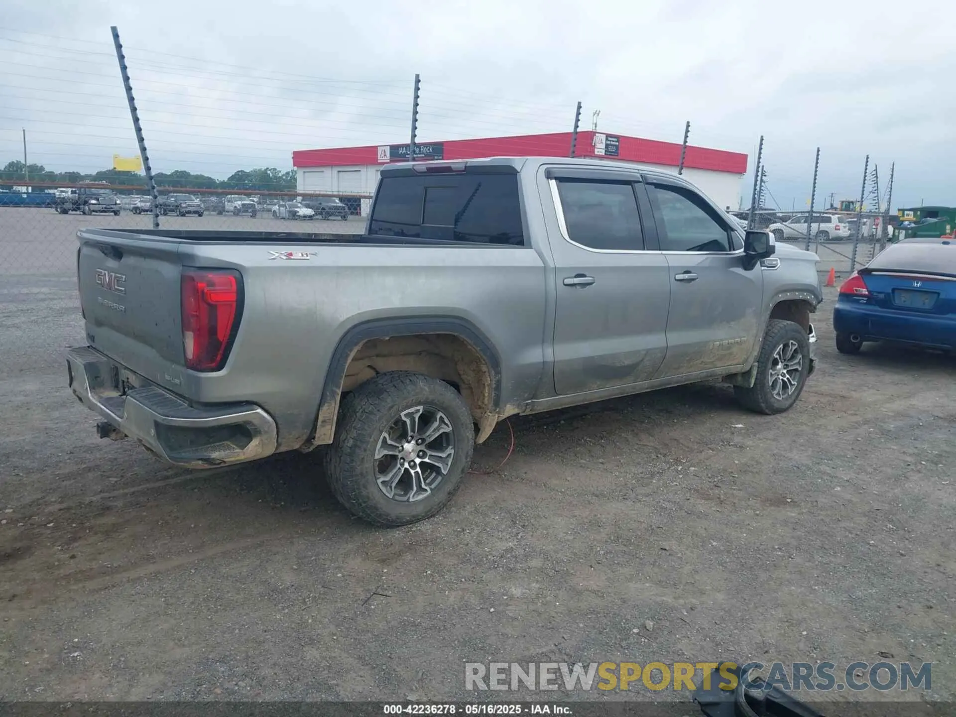 4 Photograph of a damaged car 1GTUUBED1RZ120282 GMC SIERRA 1500 2024