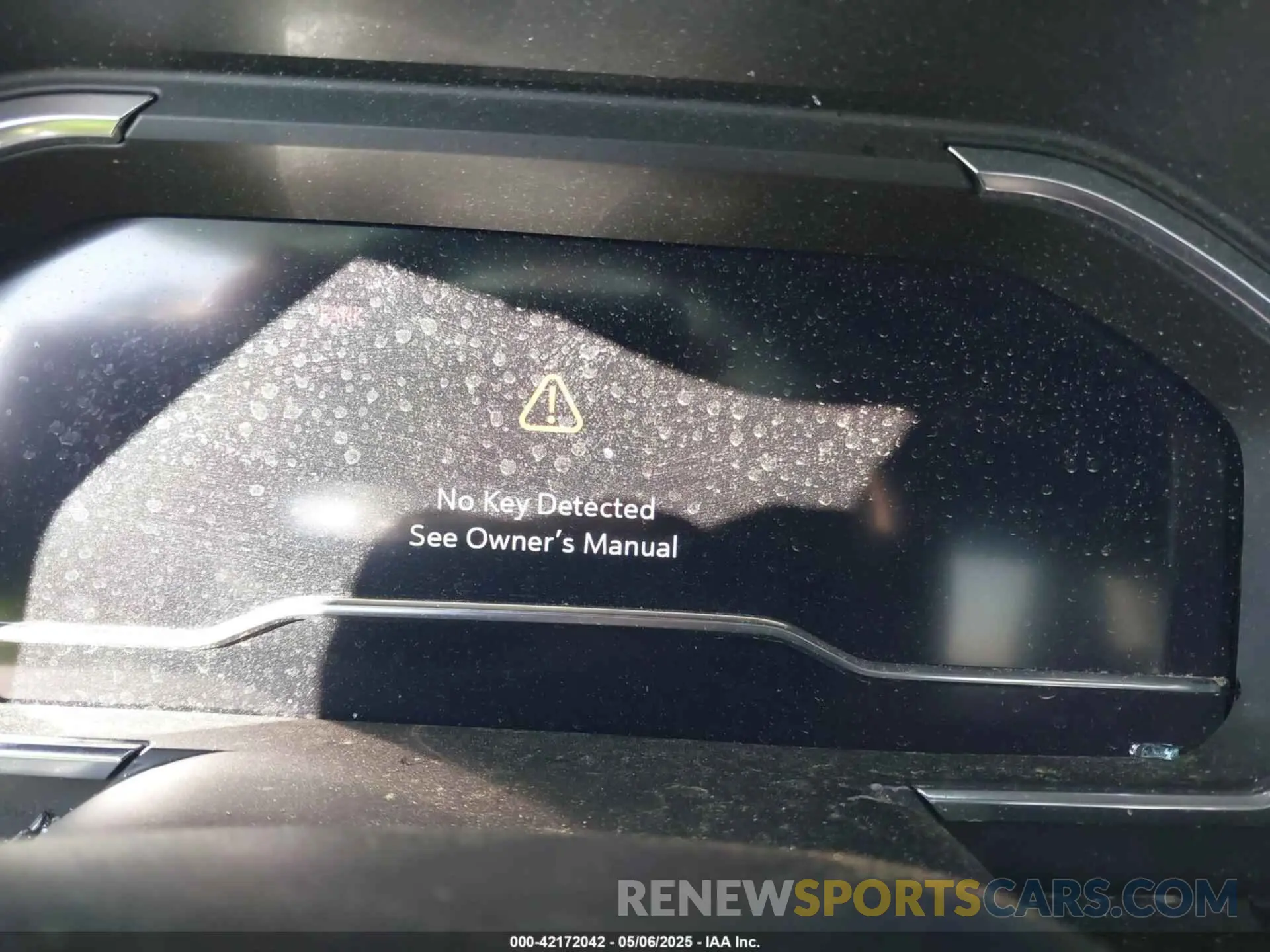 7 Photograph of a damaged car 1GTUUEE81RZ262684 GMC SIERRA 1500 2024