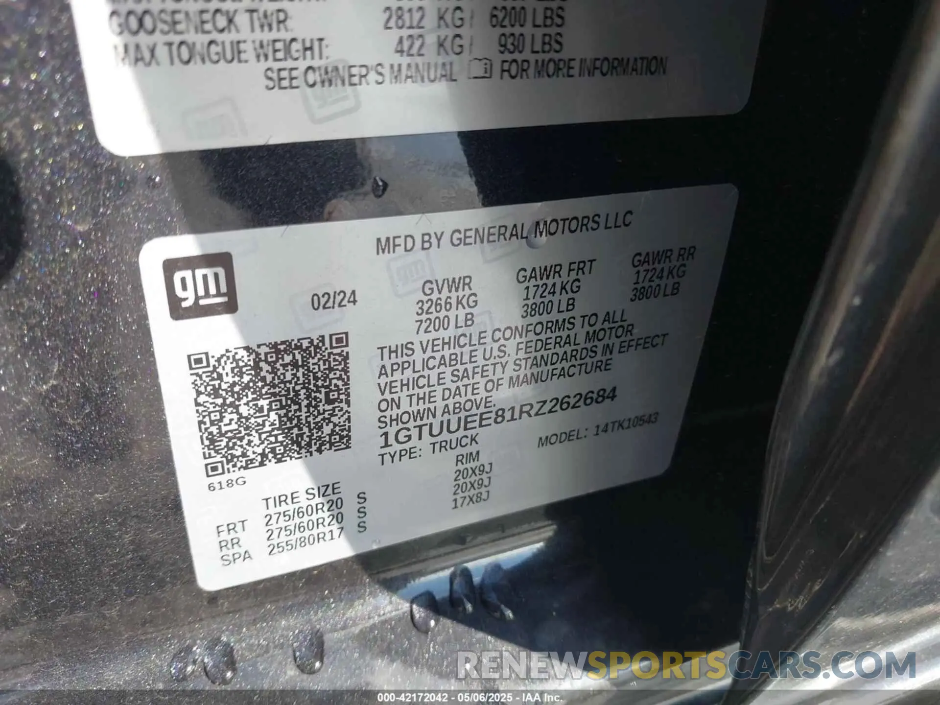 9 Photograph of a damaged car 1GTUUEE81RZ262684 GMC SIERRA 1500 2024