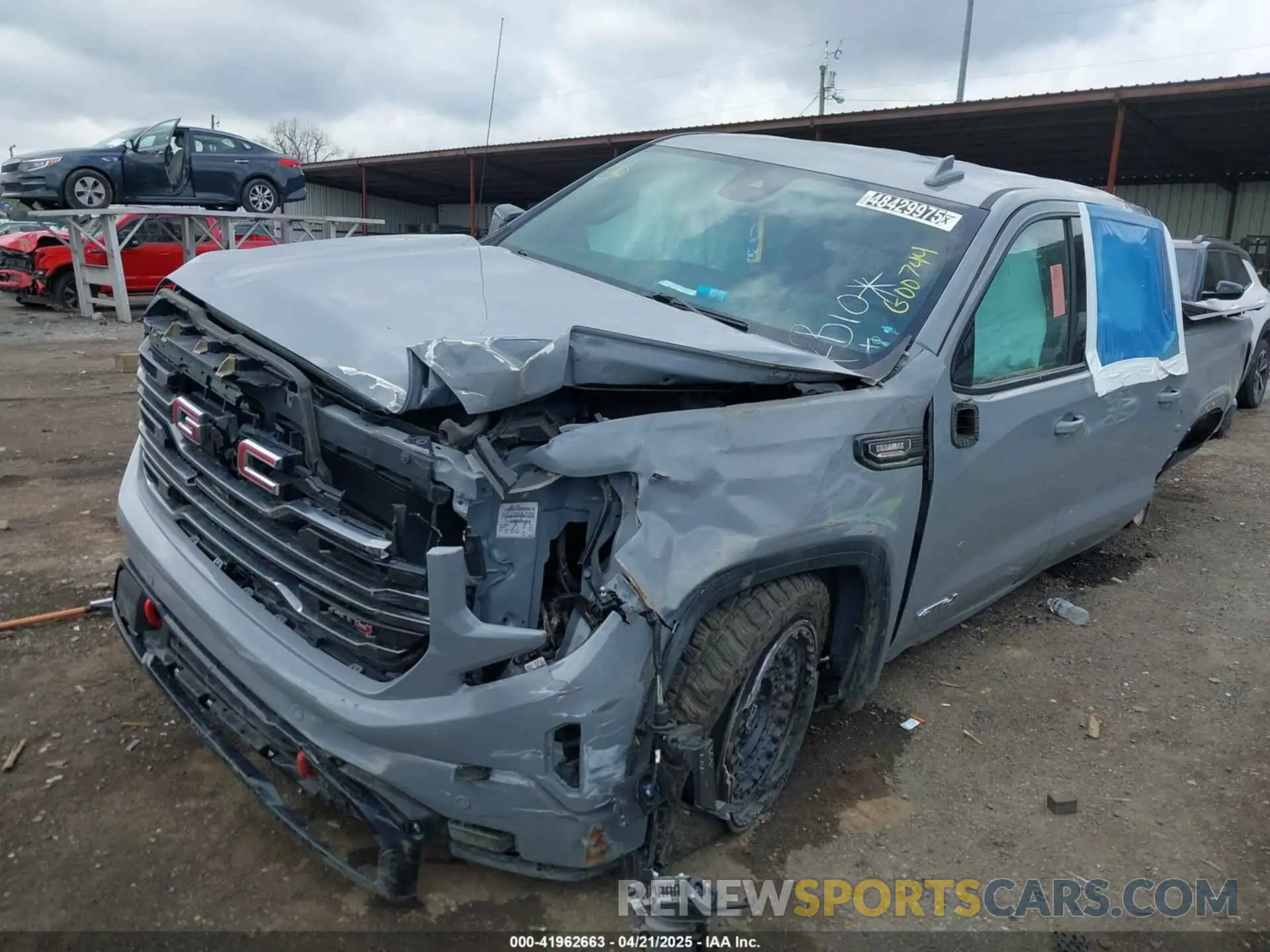 2 Photograph of a damaged car 1GTUUEE8XRZ205772 GMC SIERRA 1500 2024