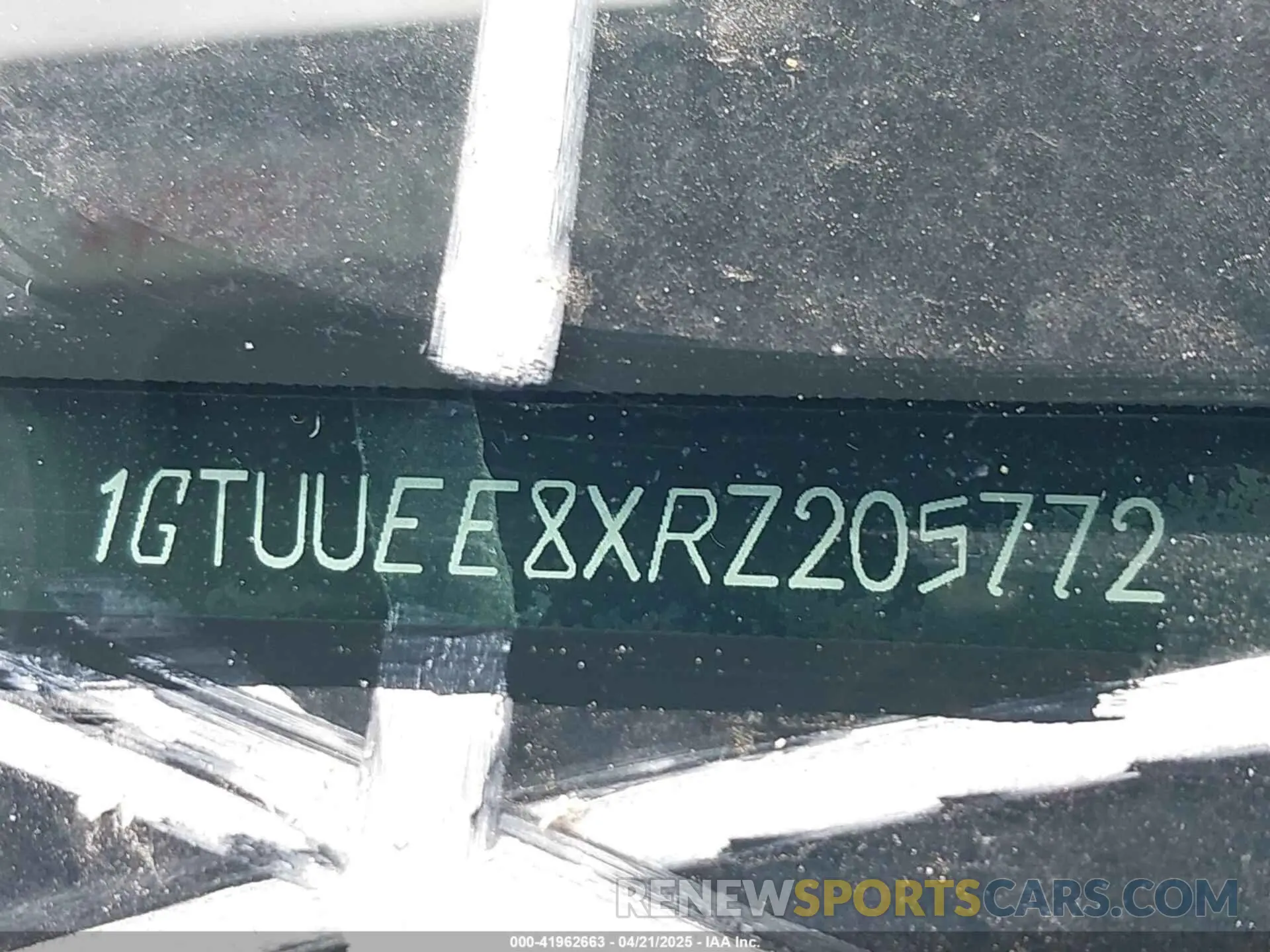 9 Photograph of a damaged car 1GTUUEE8XRZ205772 GMC SIERRA 1500 2024