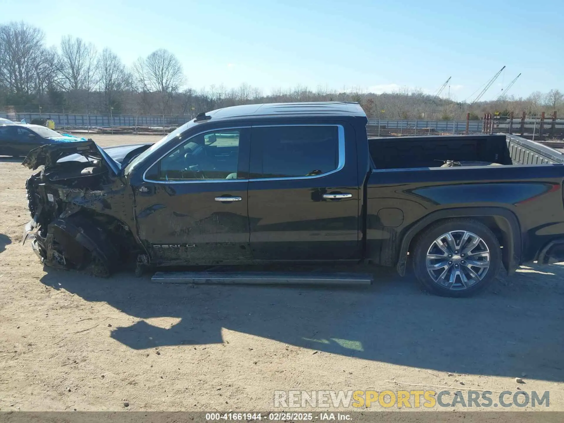 14 Photograph of a damaged car 1GTUUGE83RZ284133 GMC SIERRA 1500 2024