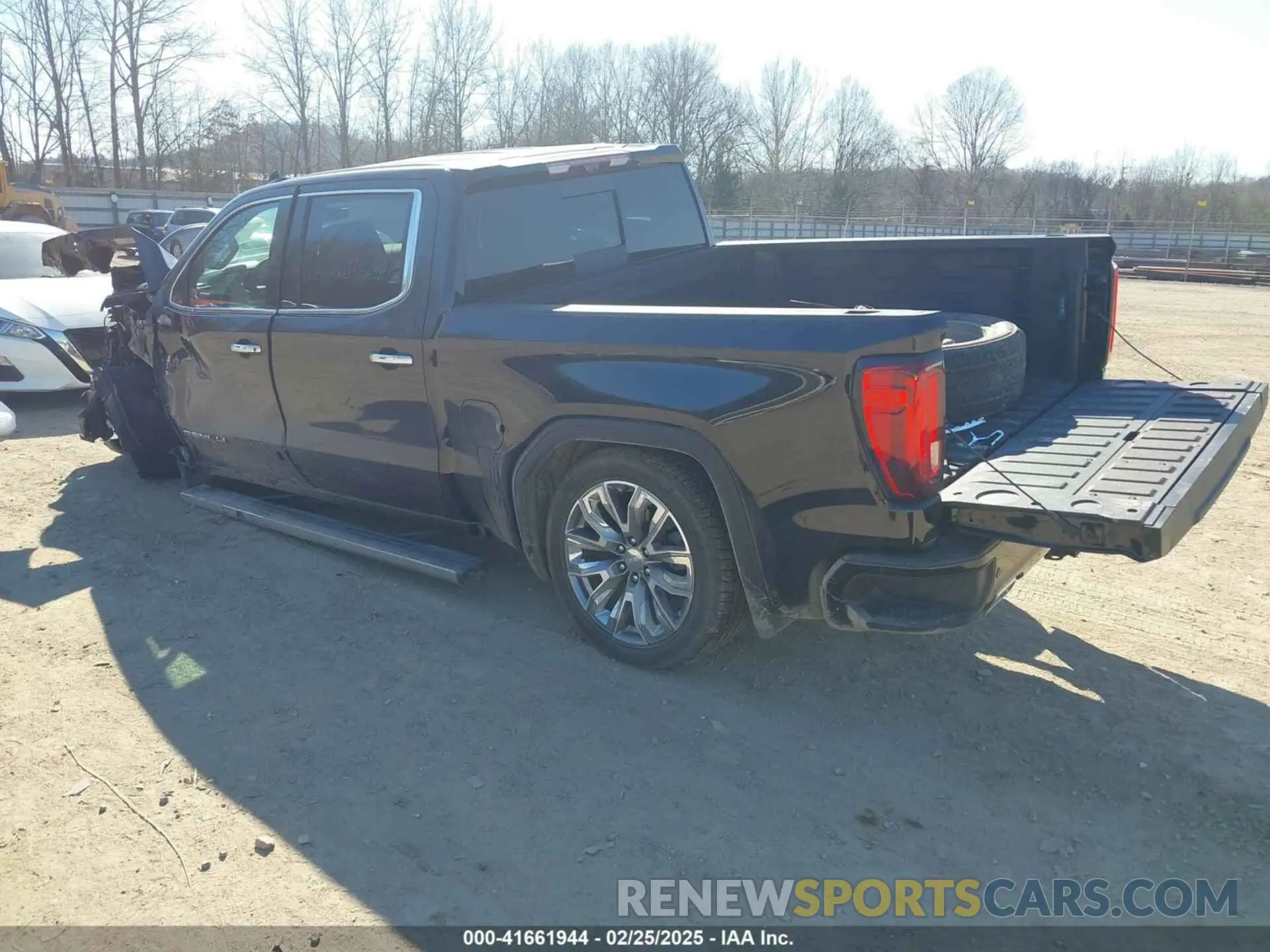 3 Photograph of a damaged car 1GTUUGE83RZ284133 GMC SIERRA 1500 2024