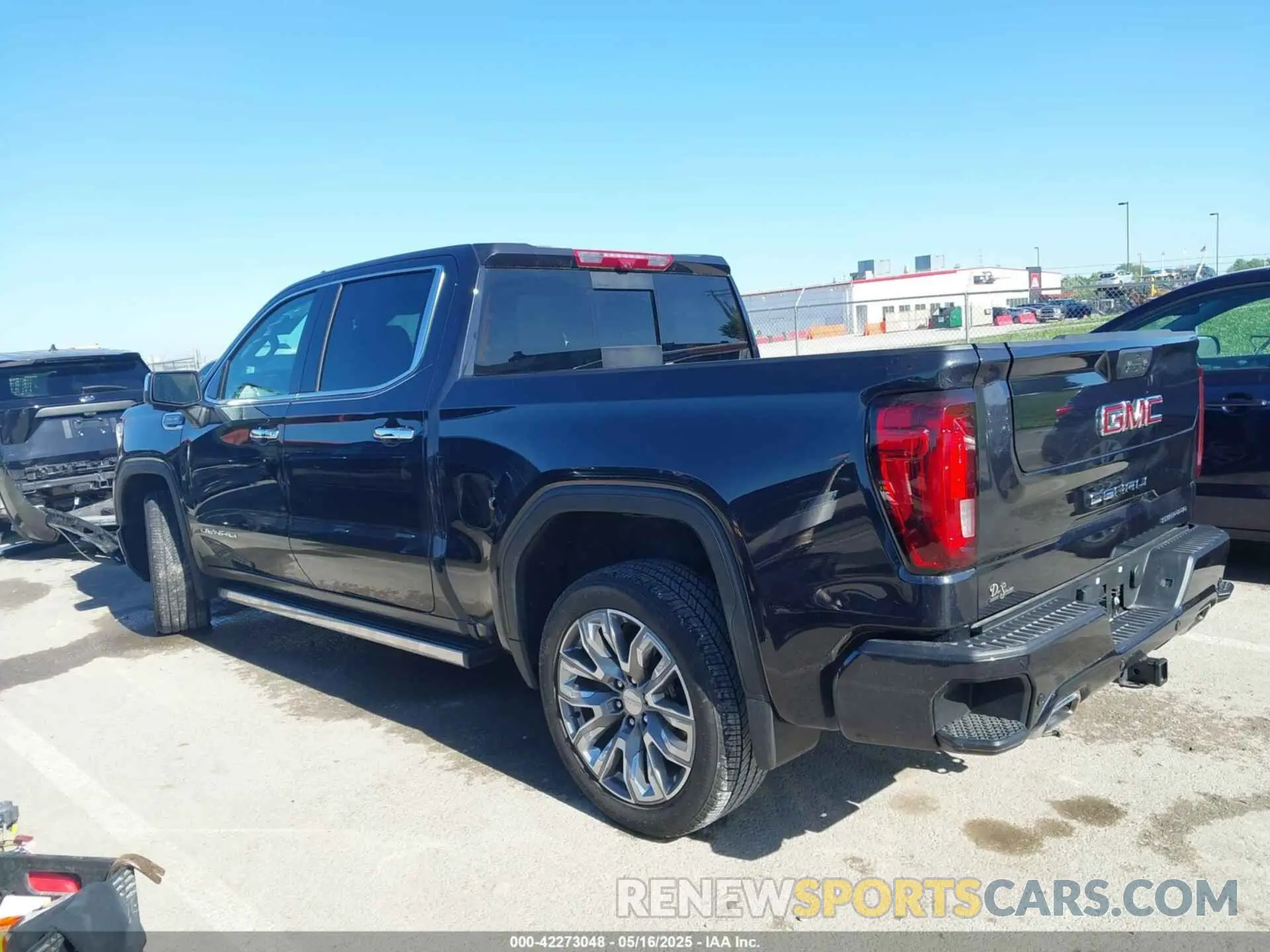 15 Photograph of a damaged car 1GTUUGEL3RZ370028 GMC SIERRA 1500 2024