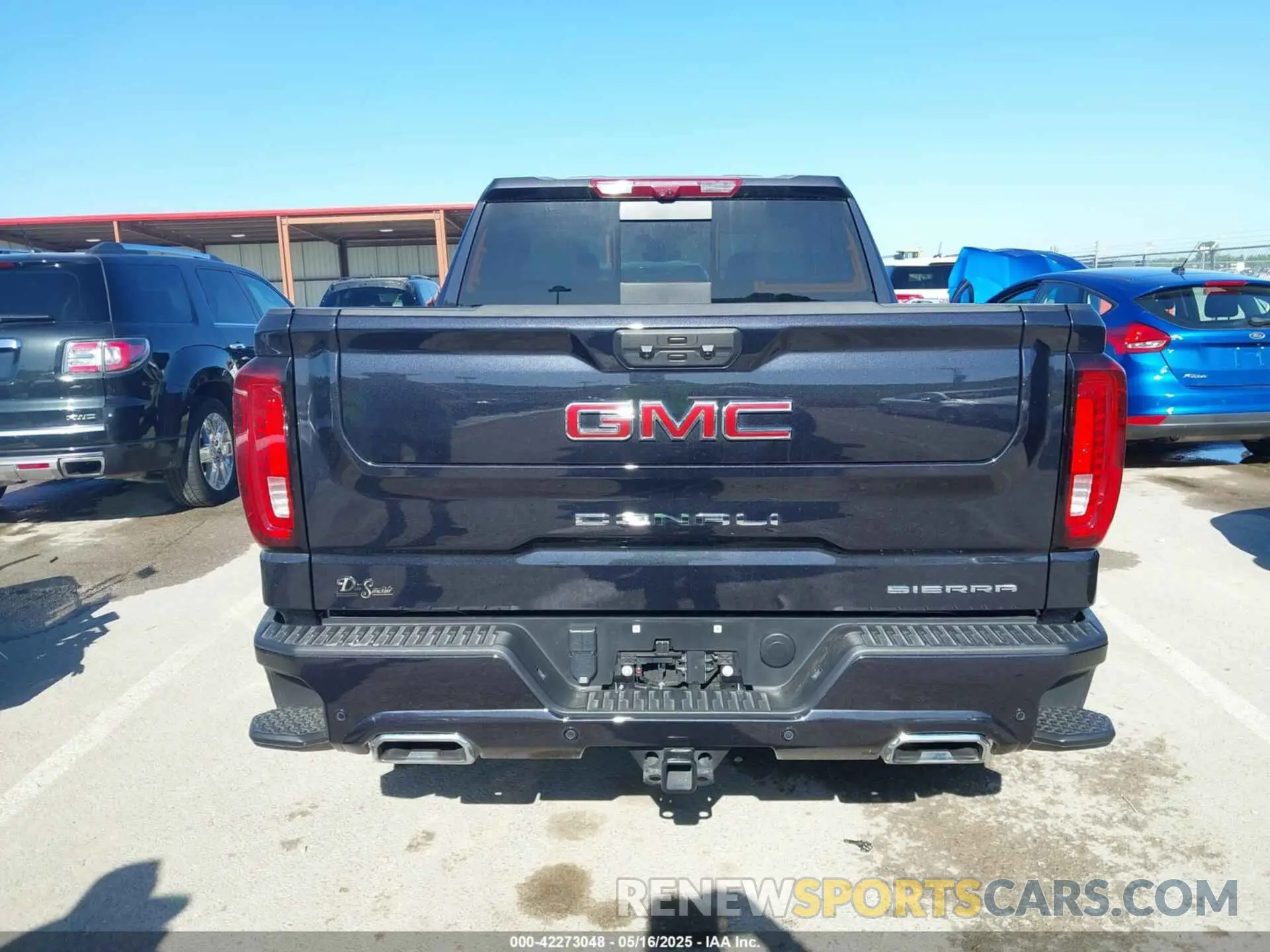 17 Photograph of a damaged car 1GTUUGEL3RZ370028 GMC SIERRA 1500 2024