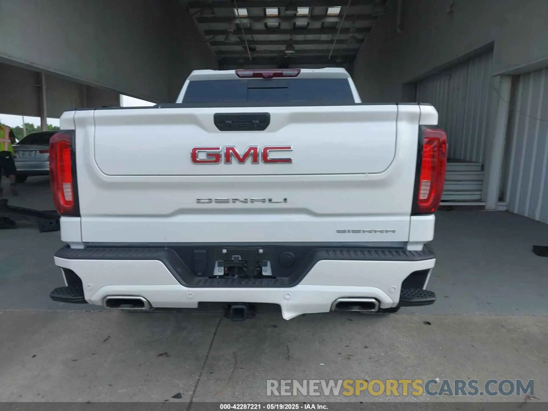 16 Photograph of a damaged car 1GTUUGEL9RZ150537 GMC SIERRA 1500 2024
