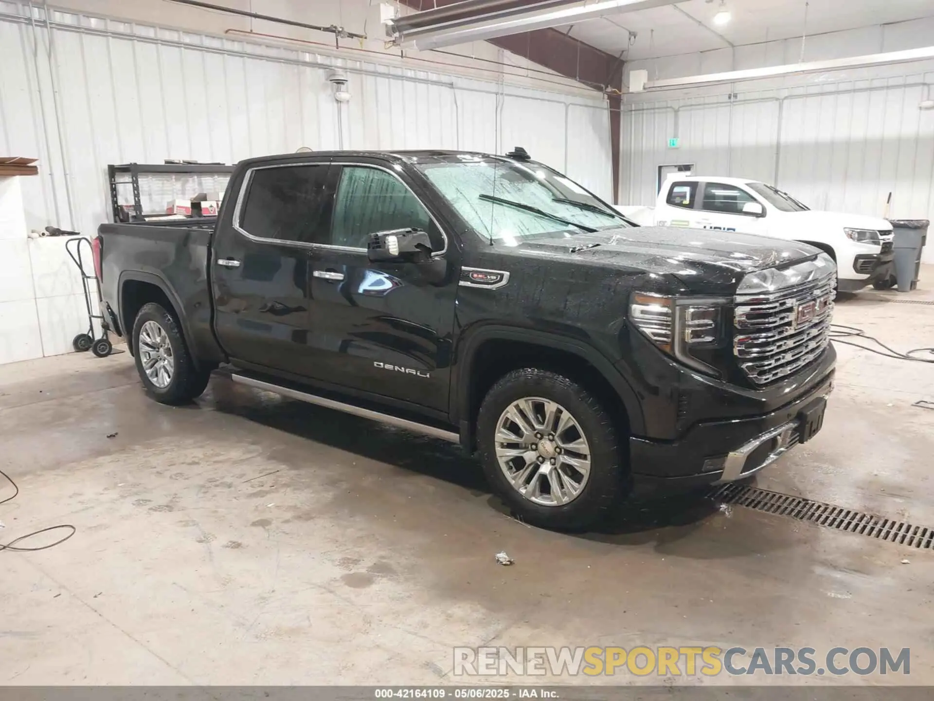 1 Photograph of a damaged car 1GTUUGELXRZ304754 GMC SIERRA 1500 2024