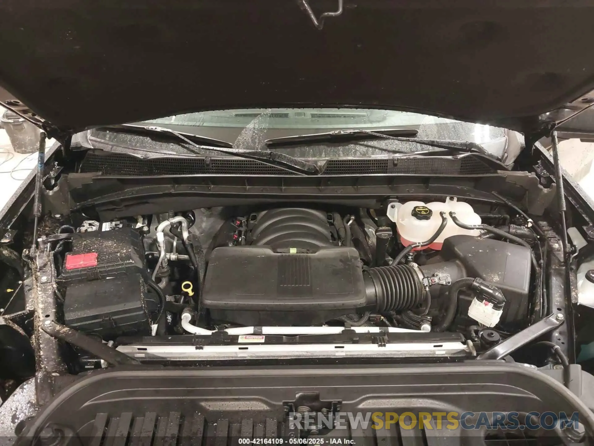 10 Photograph of a damaged car 1GTUUGELXRZ304754 GMC SIERRA 1500 2024