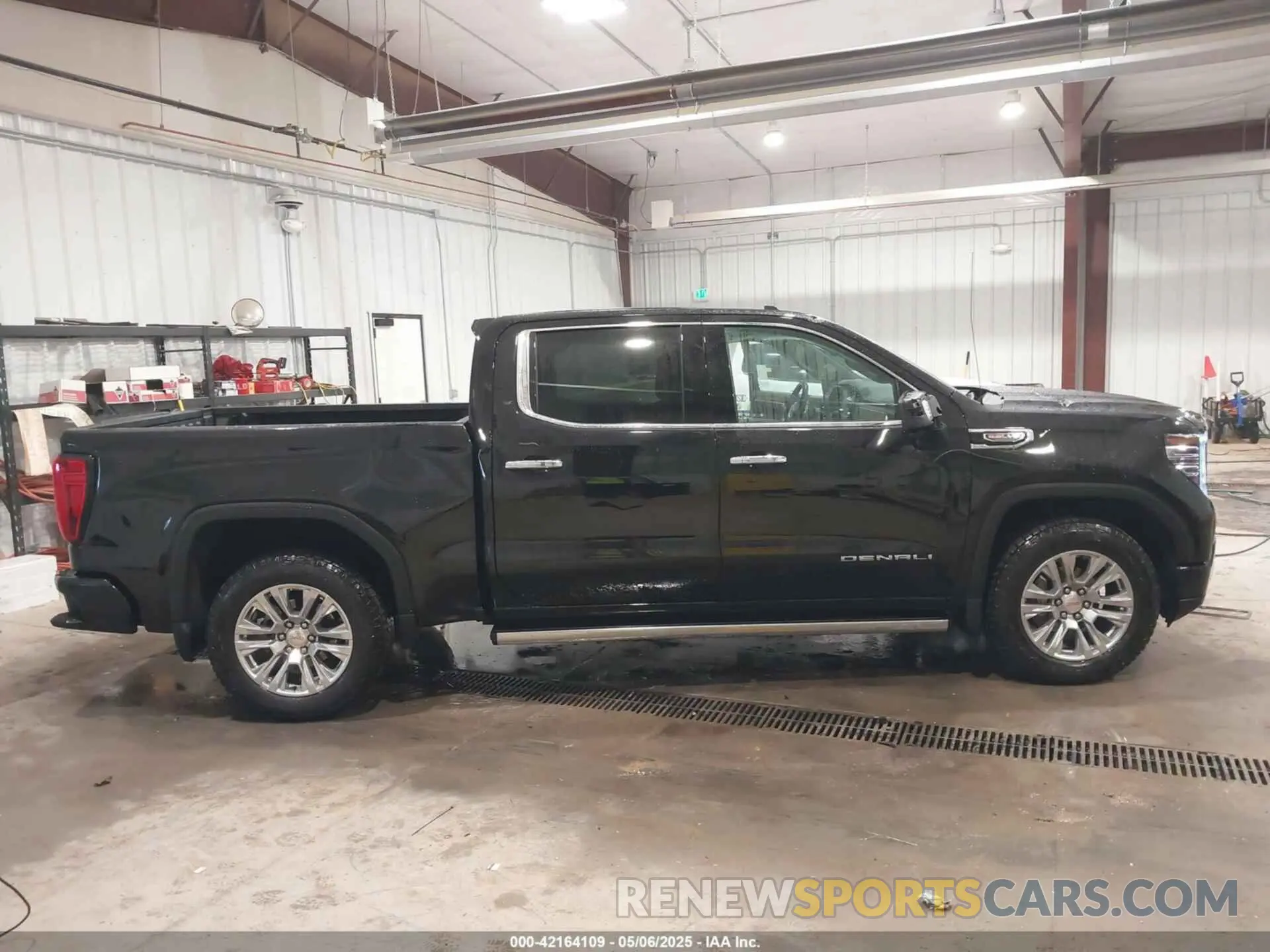 13 Photograph of a damaged car 1GTUUGELXRZ304754 GMC SIERRA 1500 2024