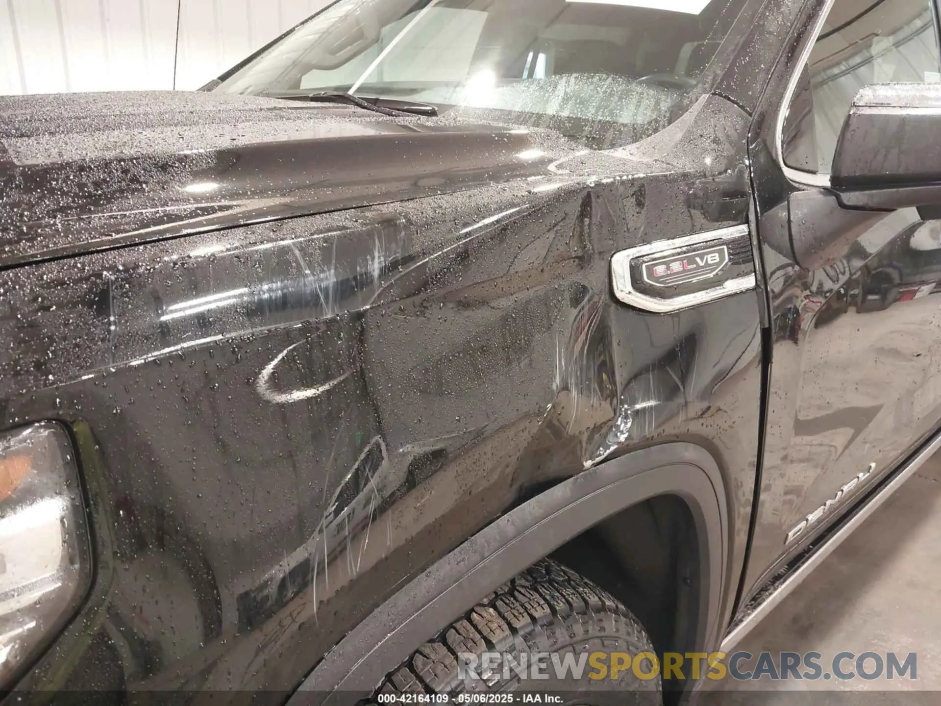 6 Photograph of a damaged car 1GTUUGELXRZ304754 GMC SIERRA 1500 2024