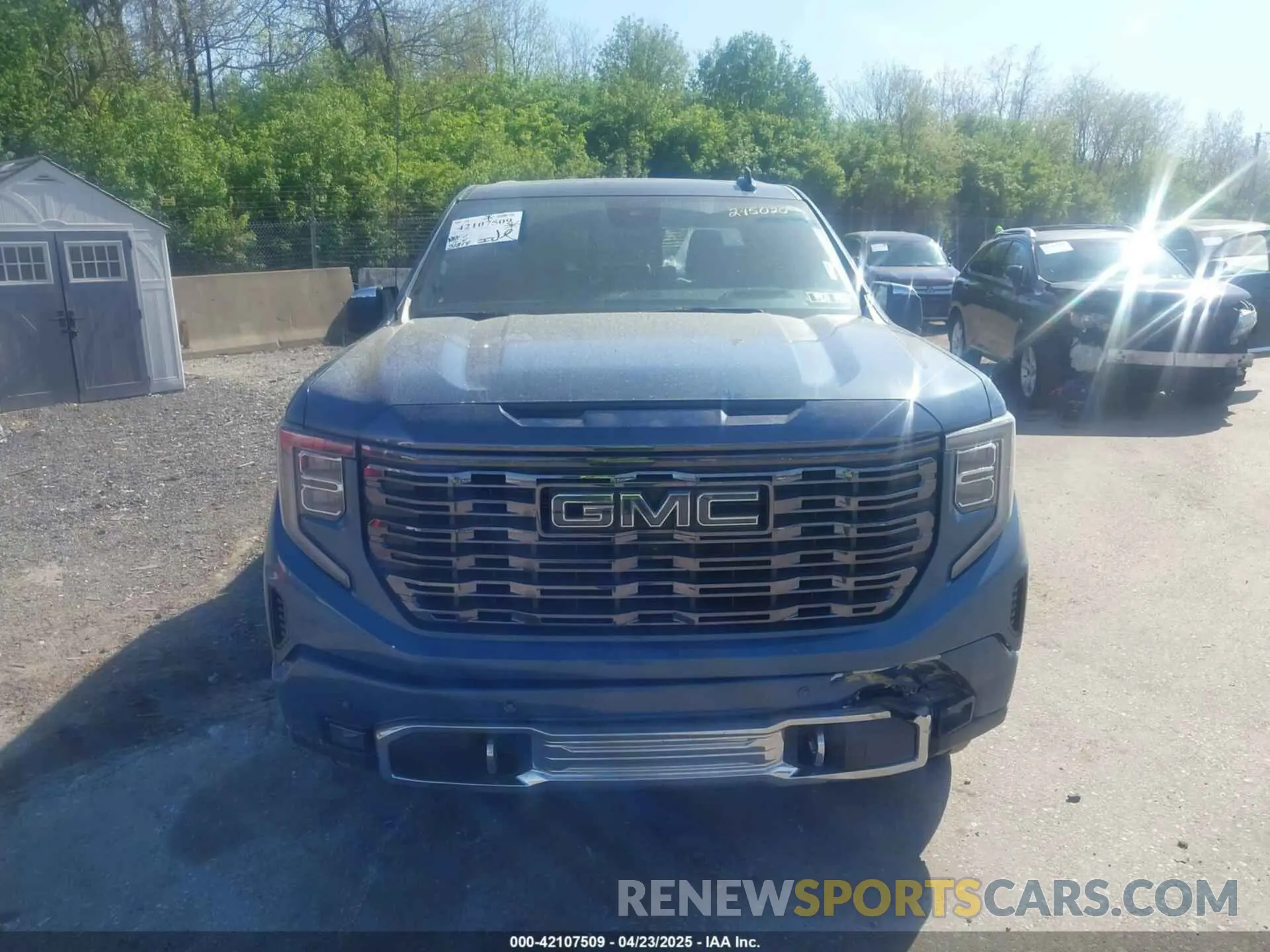 12 Photograph of a damaged car 1GTUUHEL1RZ245020 GMC SIERRA 1500 2024