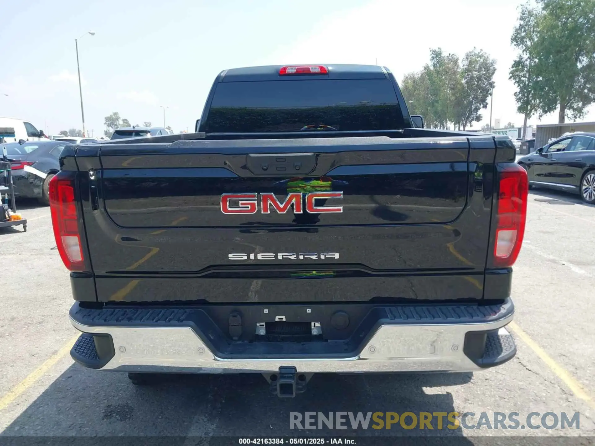 16 Photograph of a damaged car 3GTNUAEK6RG396986 GMC SIERRA 1500 2024