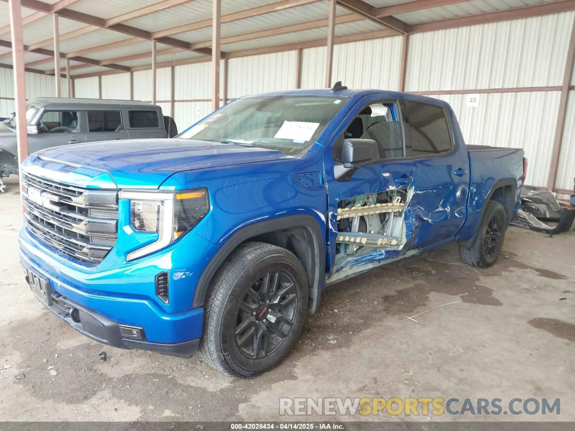2 Photograph of a damaged car 3GTPHCEK8RG248511 GMC SIERRA 1500 2024
