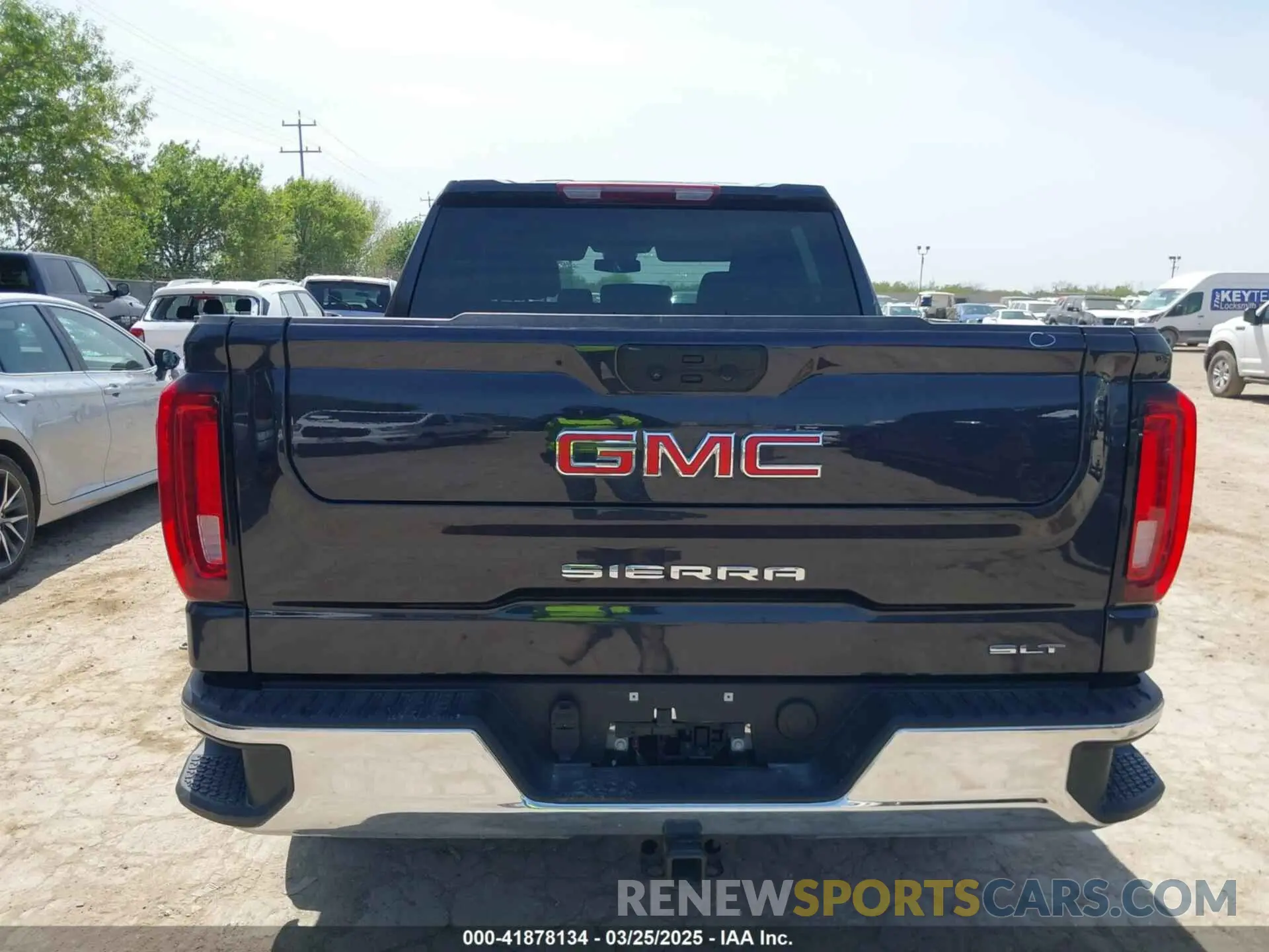 16 Photograph of a damaged car 3GTPHDED0RG310085 GMC SIERRA 1500 2024