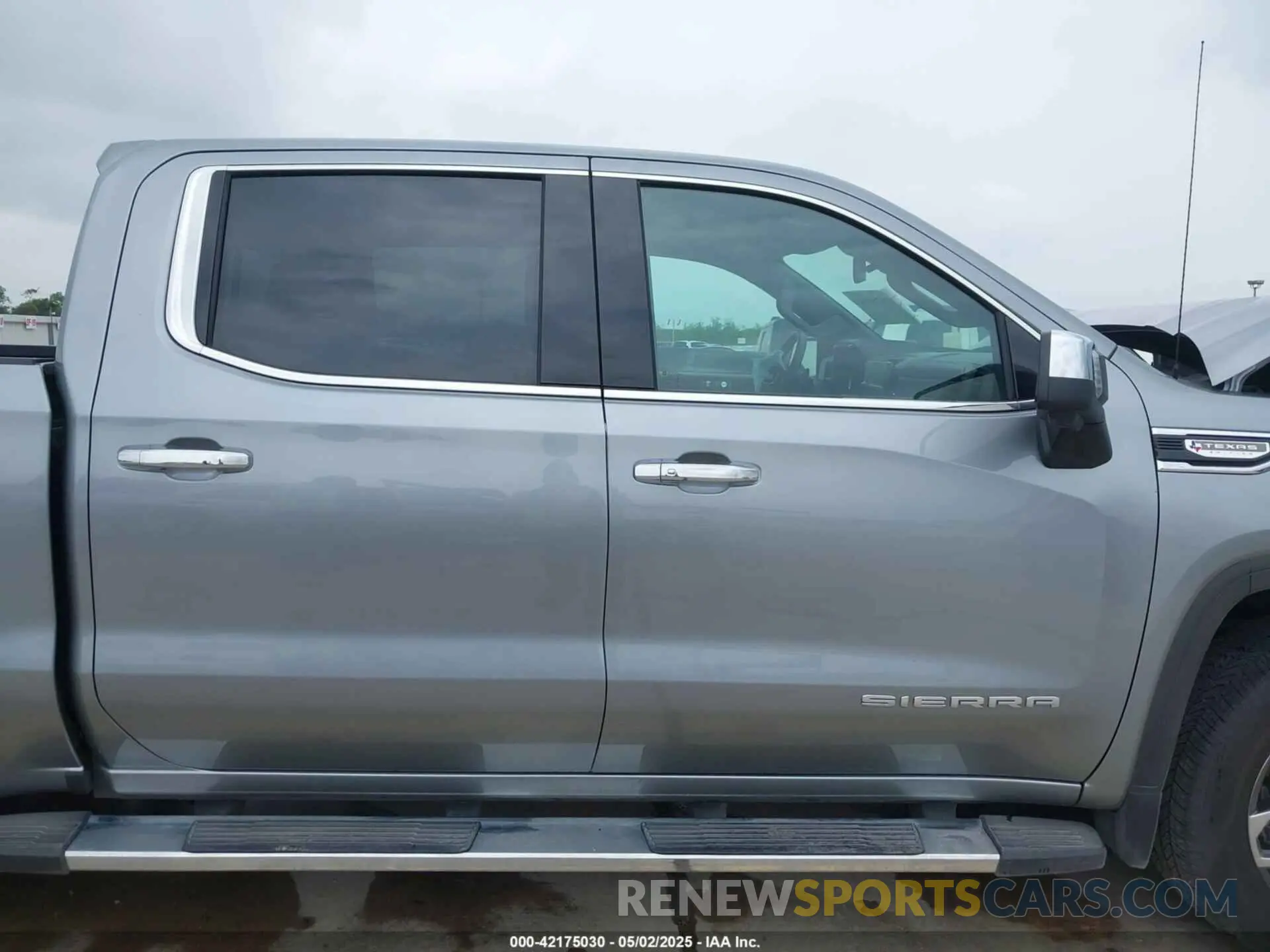 13 Photograph of a damaged car 3GTPHDED1RG365158 GMC SIERRA 1500 2024