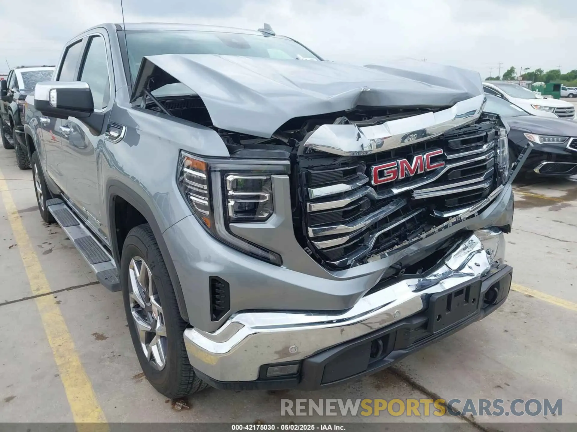 17 Photograph of a damaged car 3GTPHDED1RG365158 GMC SIERRA 1500 2024