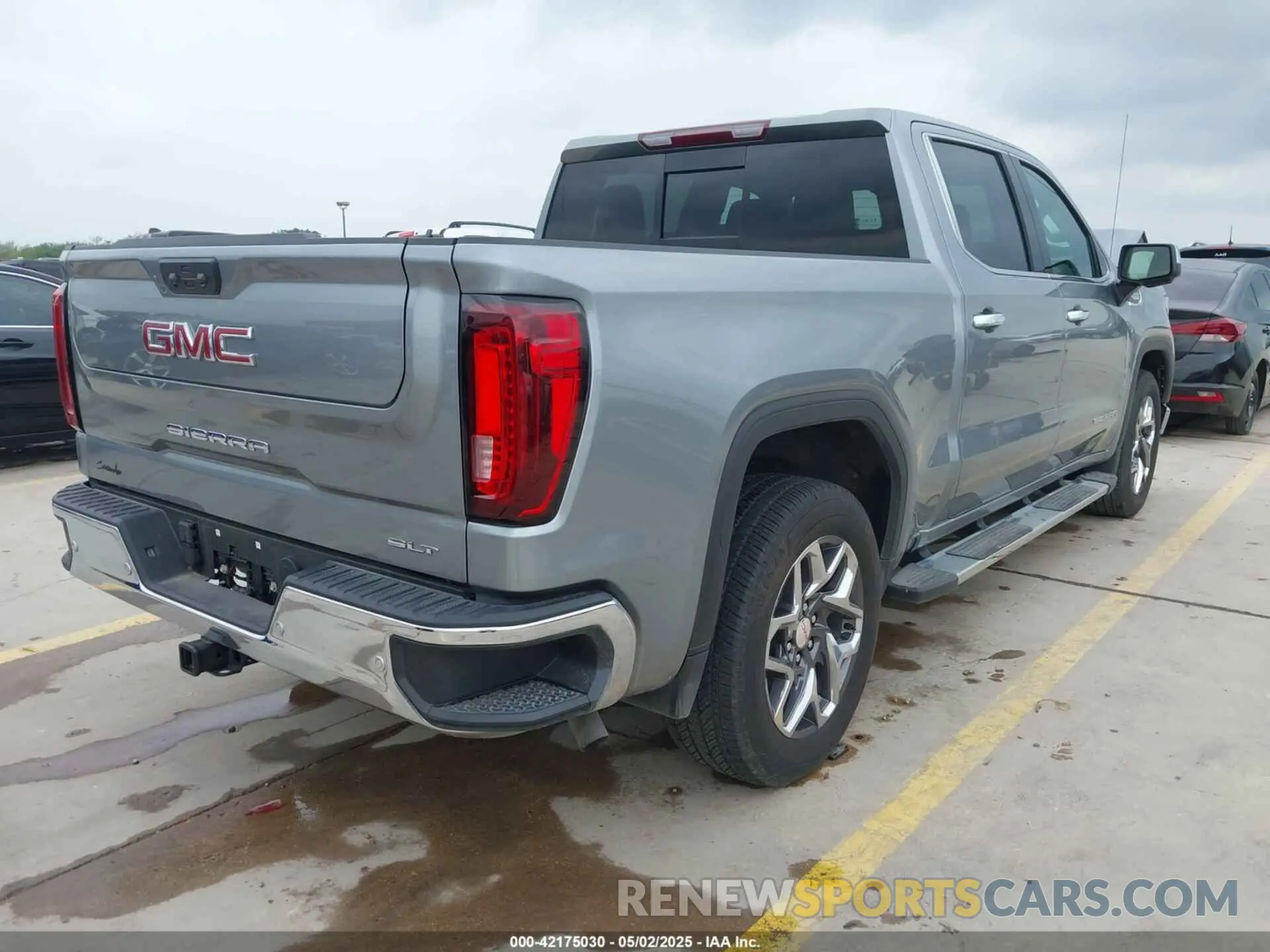 4 Photograph of a damaged car 3GTPHDED1RG365158 GMC SIERRA 1500 2024
